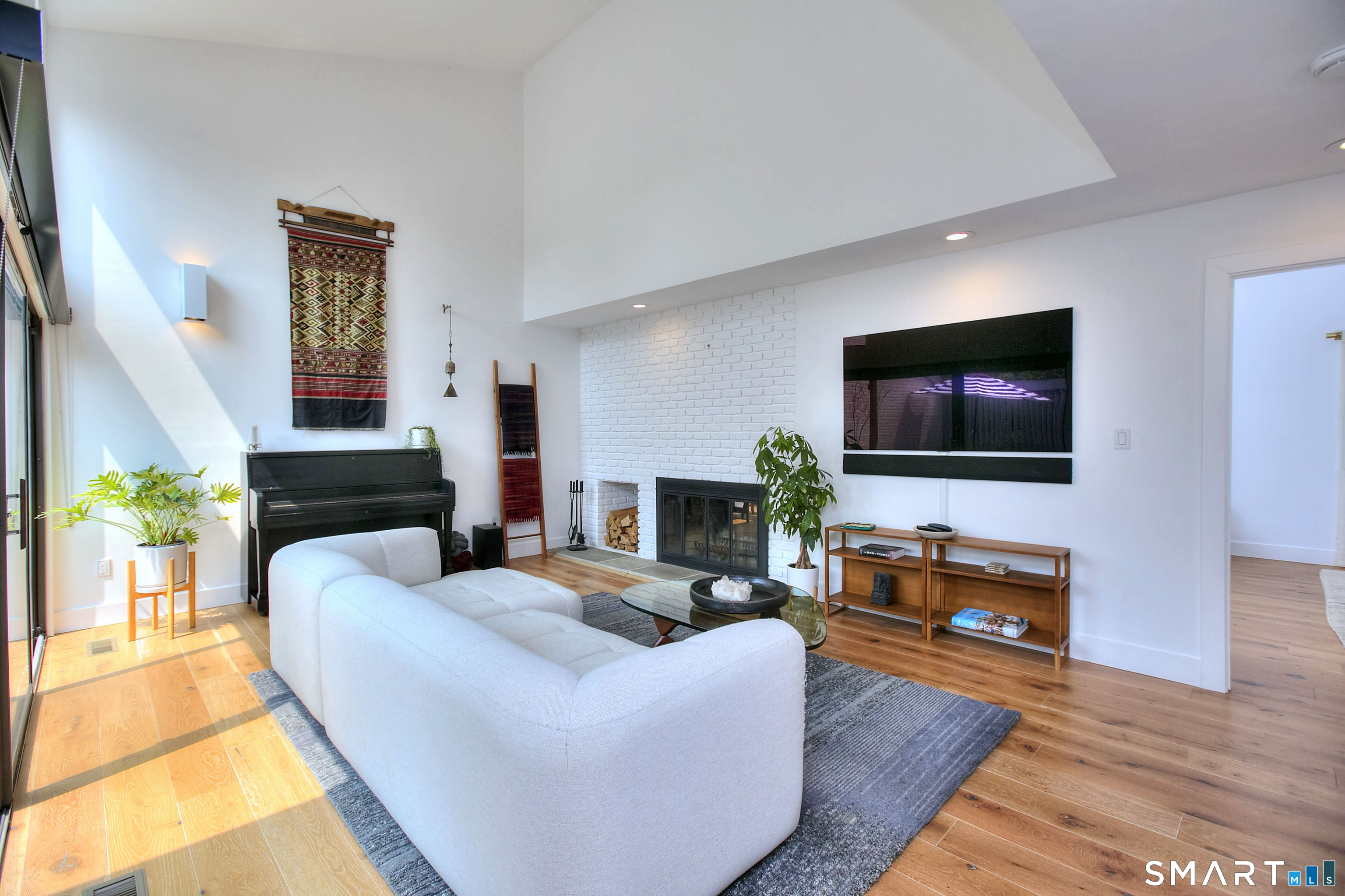 104 Harvest Commons, Westport, Connecticut photo 1