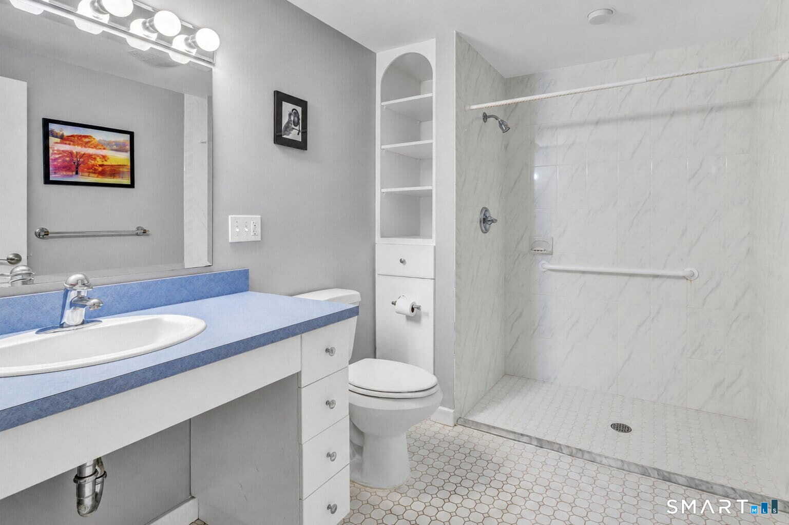 205 Stoneleigh Square photo 25