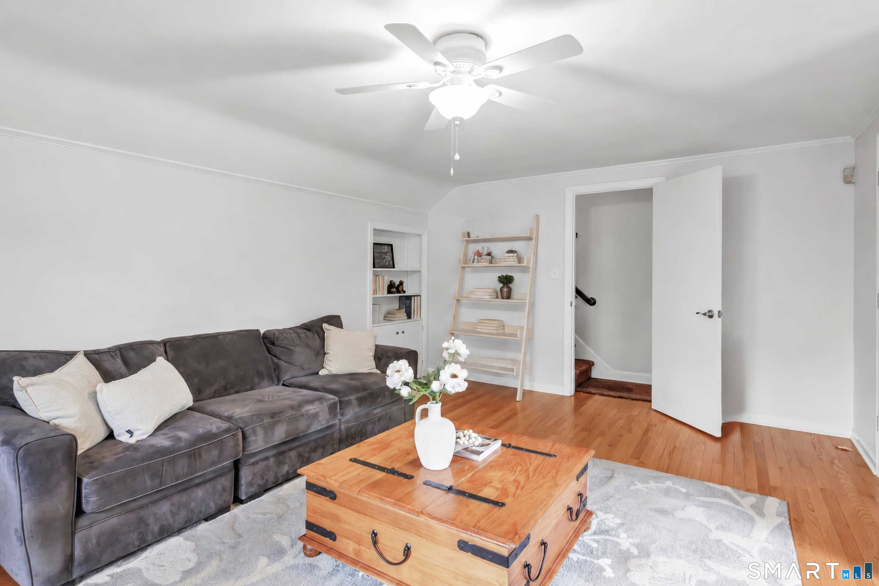 205 Stoneleigh Square photo 28