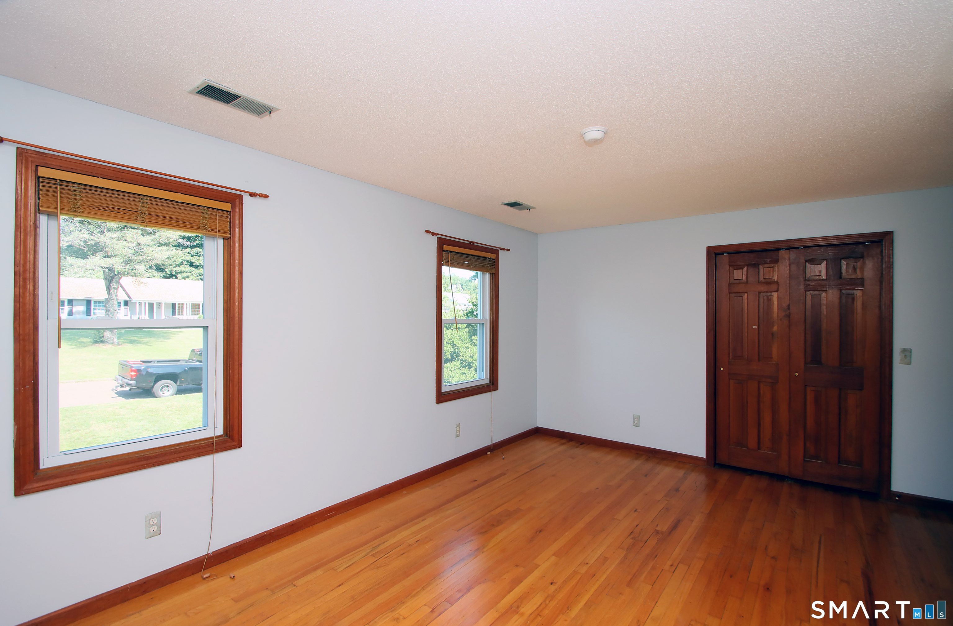 31 Cliffside Drive photo 38