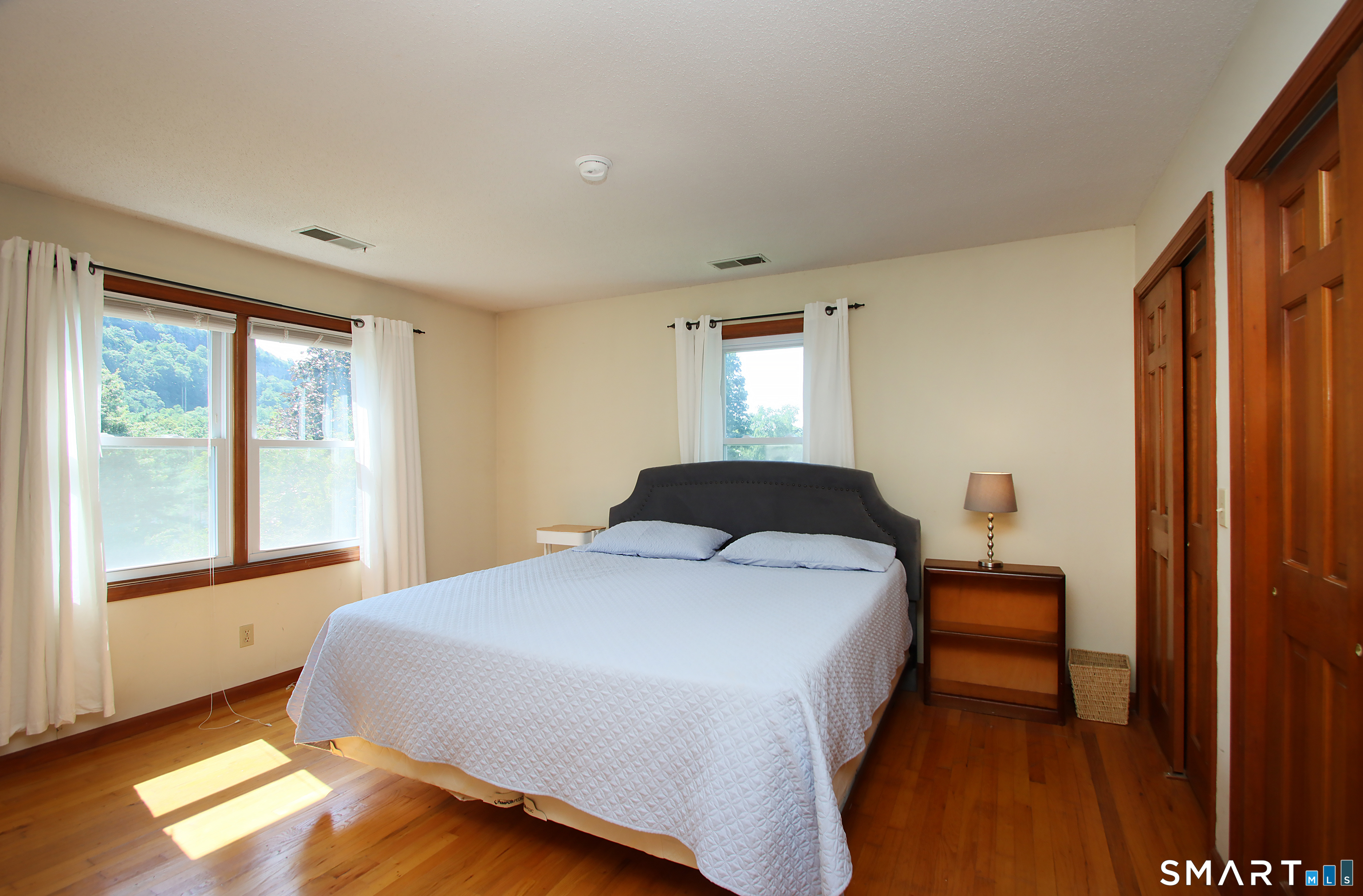 31 Cliffside Drive photo 28