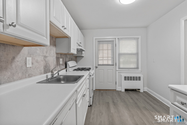 13 Hamilton Court, Stamford, Connecticut photo 4