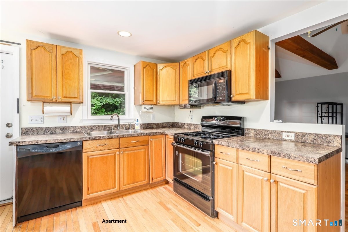 66 Taylor Road photo 14