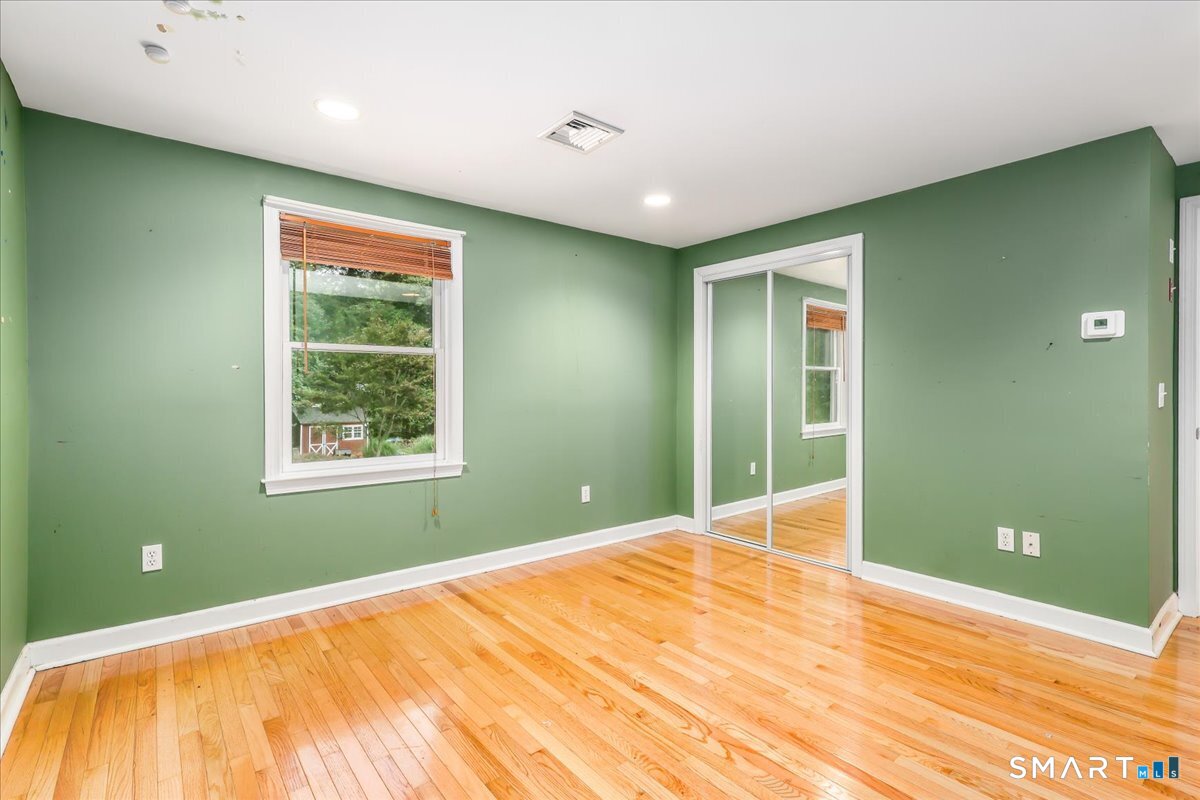 66 Taylor Road photo 16
