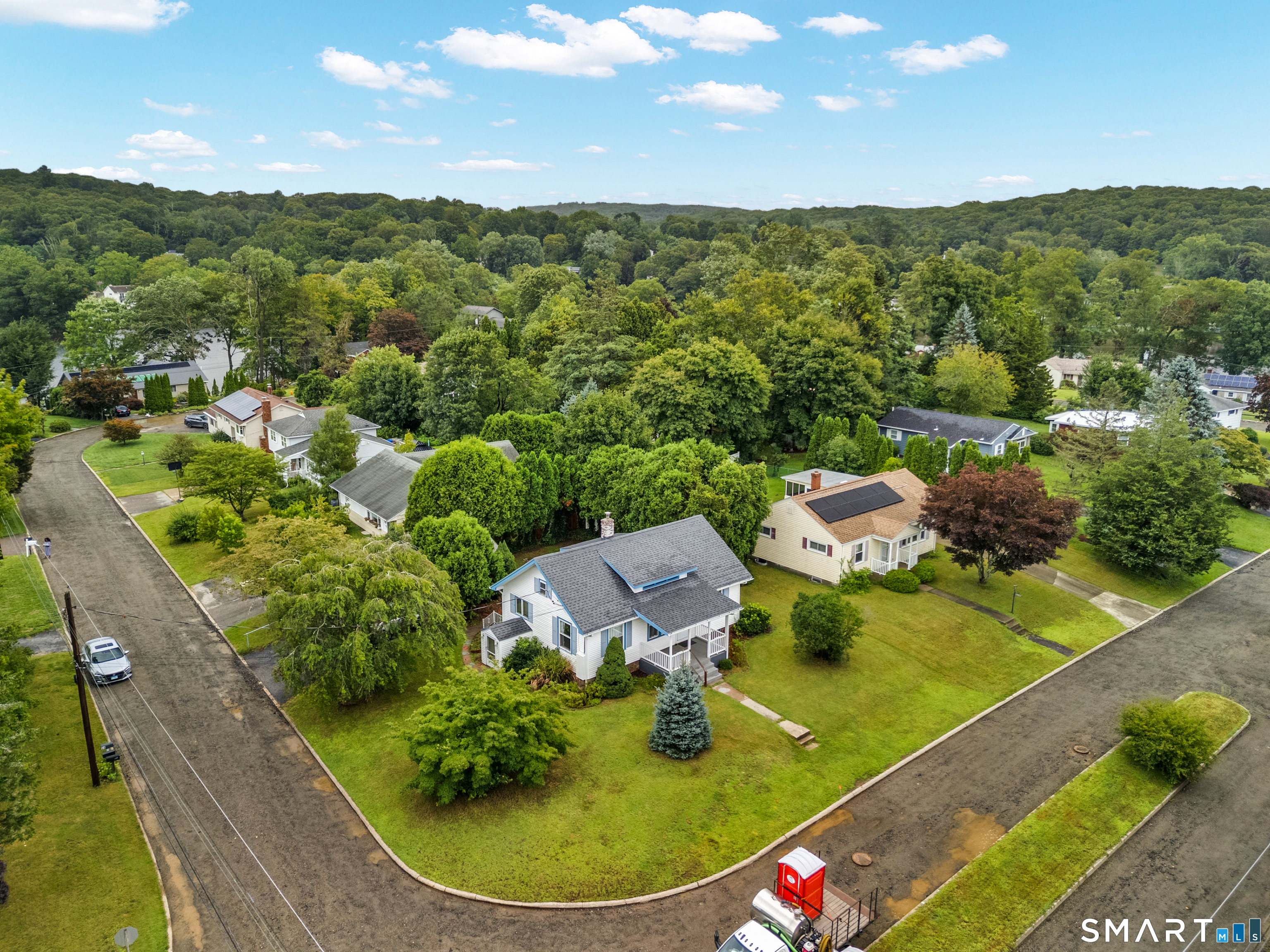 Photo 3 of Single family home for sale at 12 Wintergreen Dr, Quaker Hill, CT 06375 | MLS# 24196848 | Listing updated on 2026-09-07