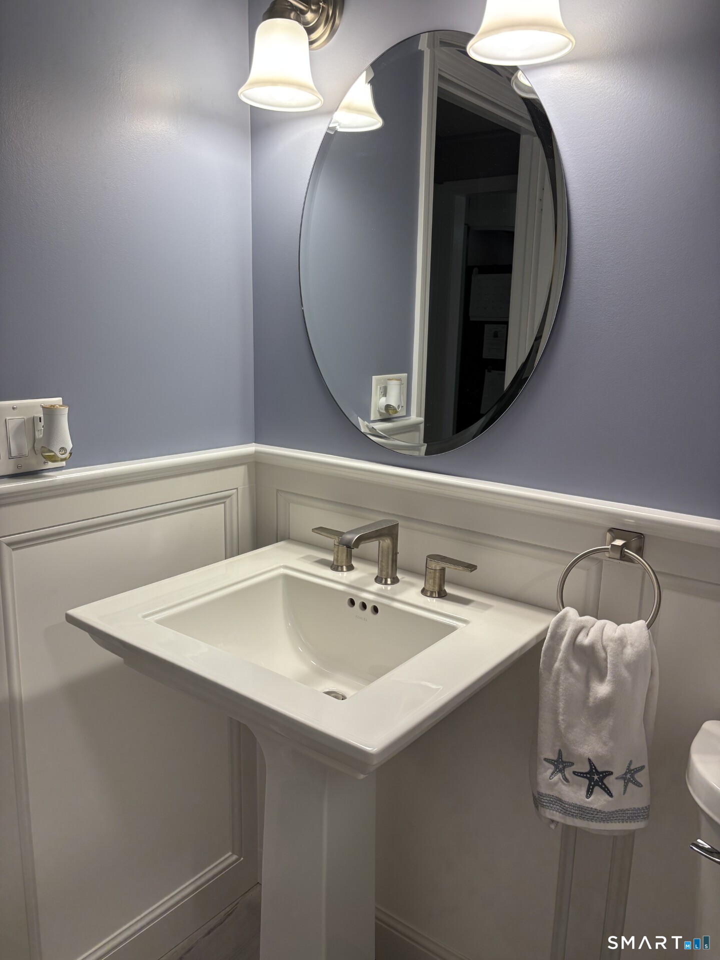 20 Godman Road photo 15