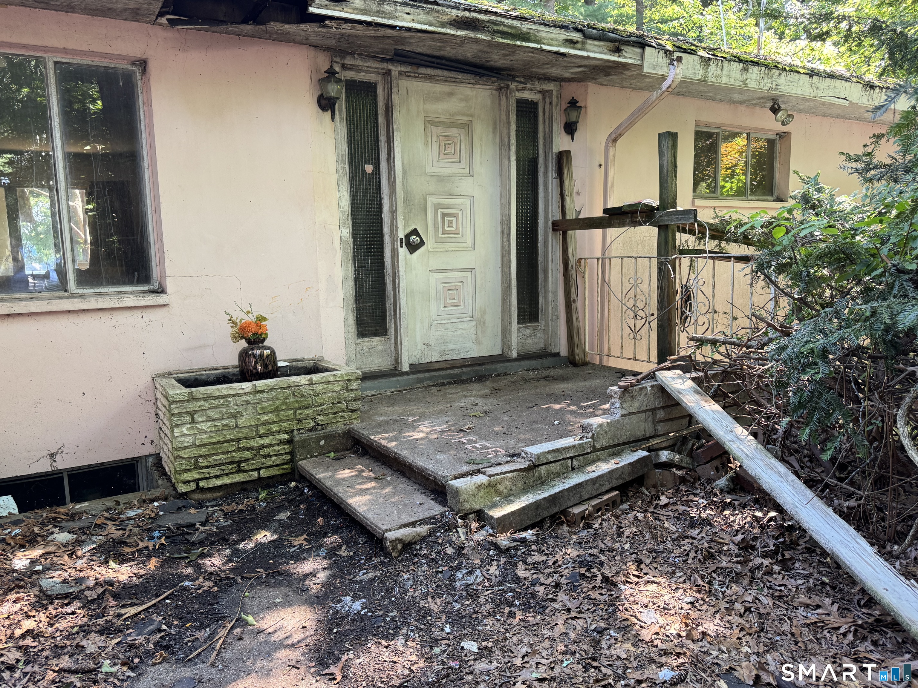 2nd image of 72 Grenelle St, Bridgeport, CT 06606 | MLS# 24196654