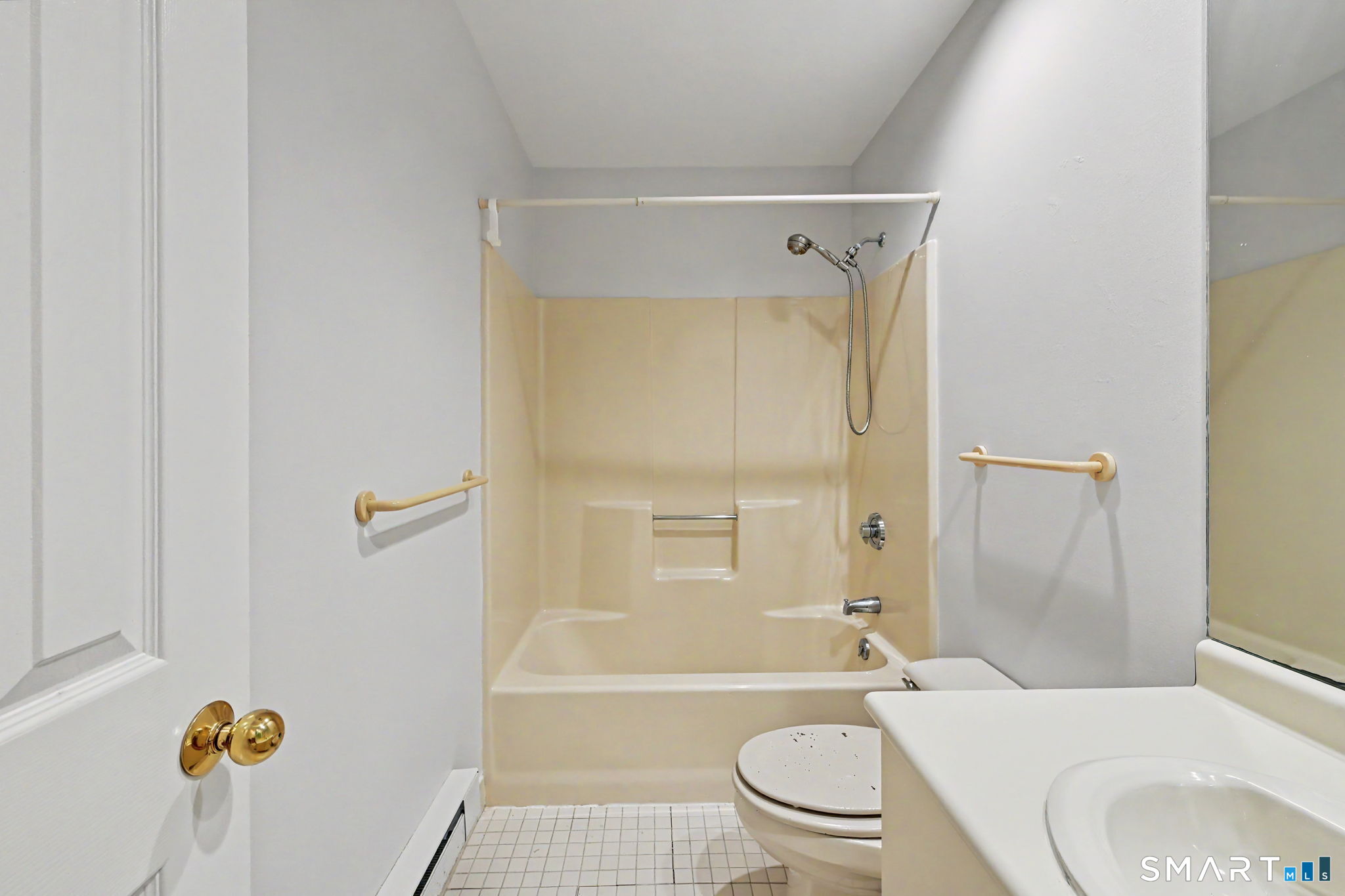 453 East Putnam Avenue Unit #4G photo 19