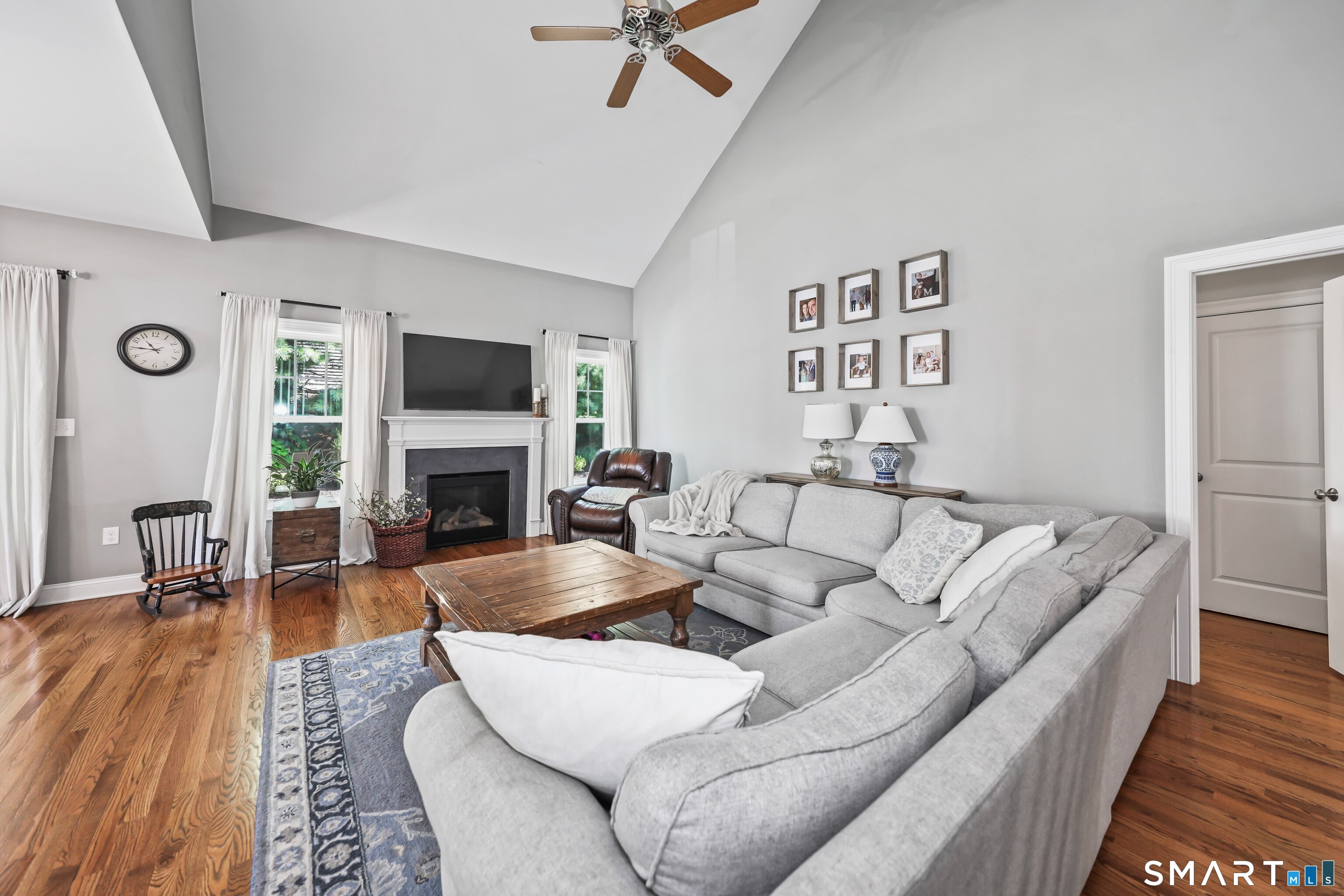 3rd image of 1 Heritage Ct #1, Wolcott, CT 06716 | MLS# 24196605