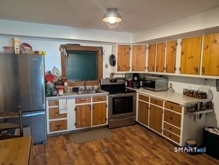 110 Laurelwood Drive photo 3