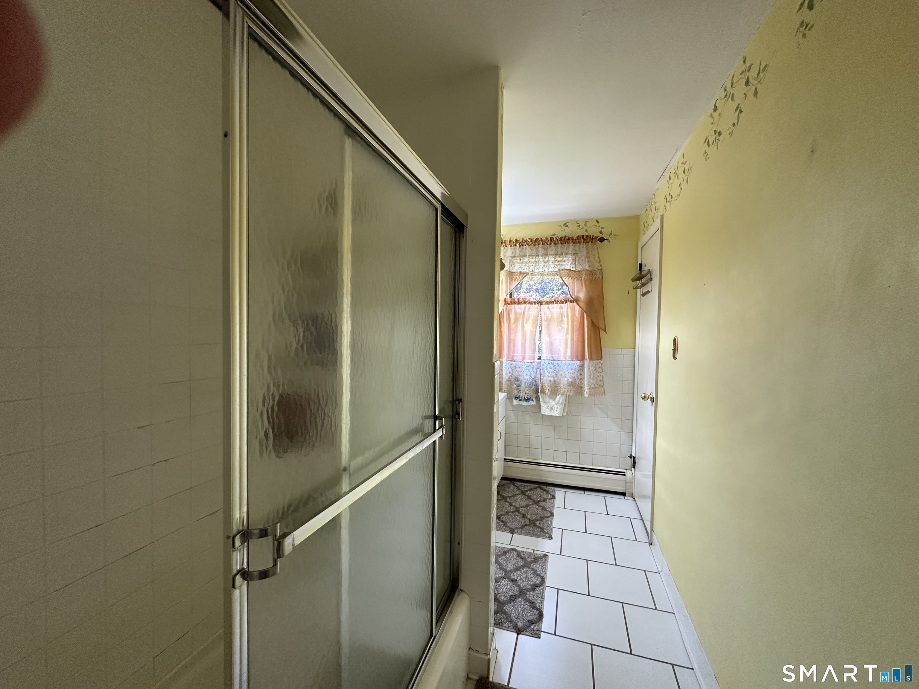 99 Glenwood Drive photo 8
