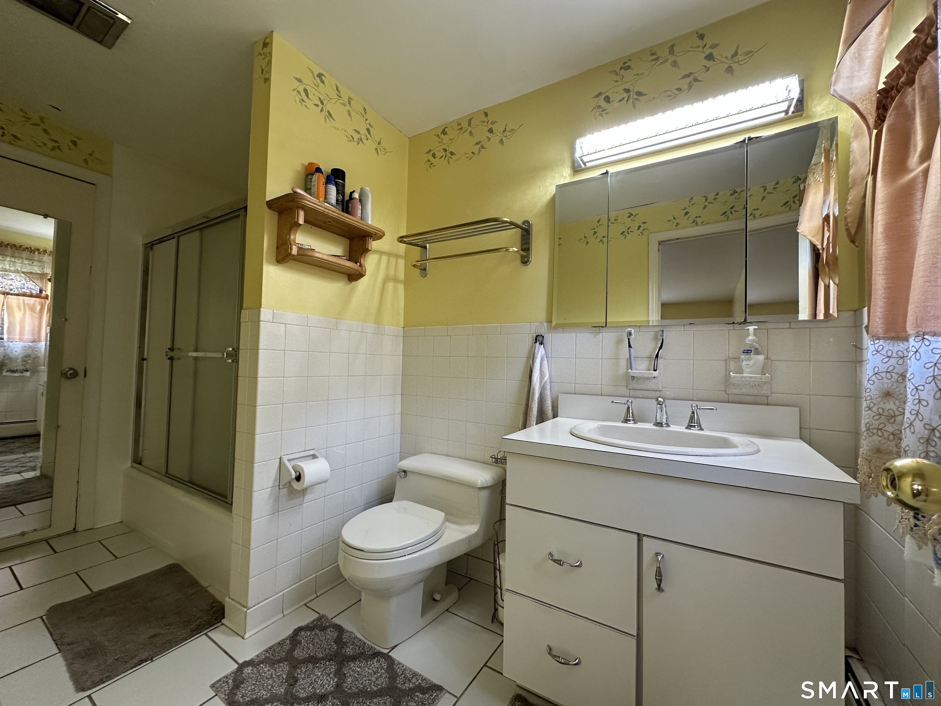 99 Glenwood Drive photo 9