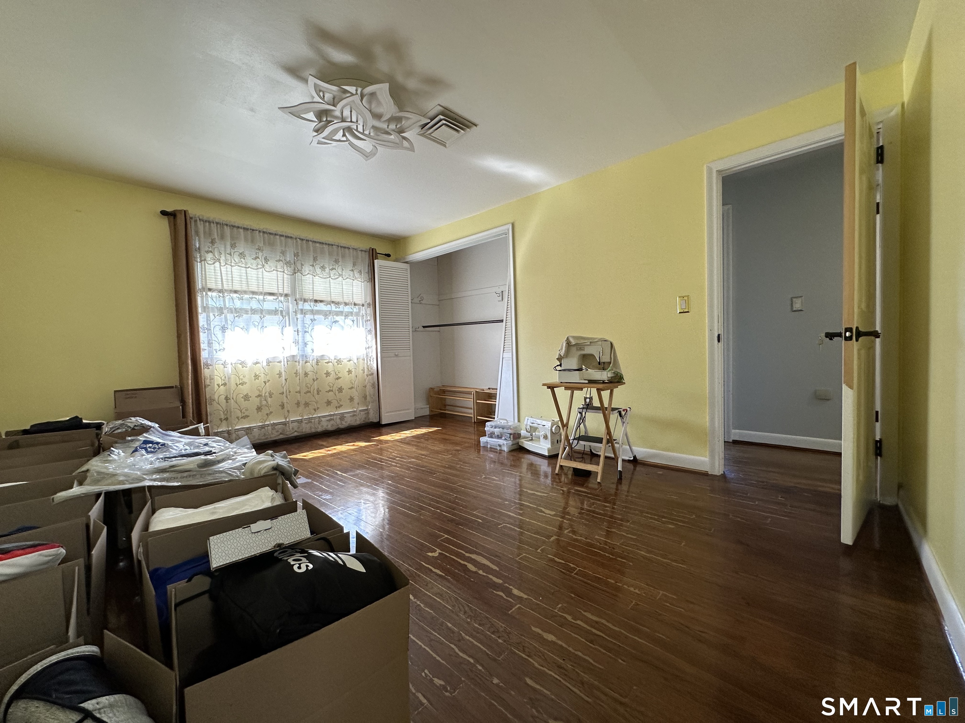 99 Glenwood Drive photo 11