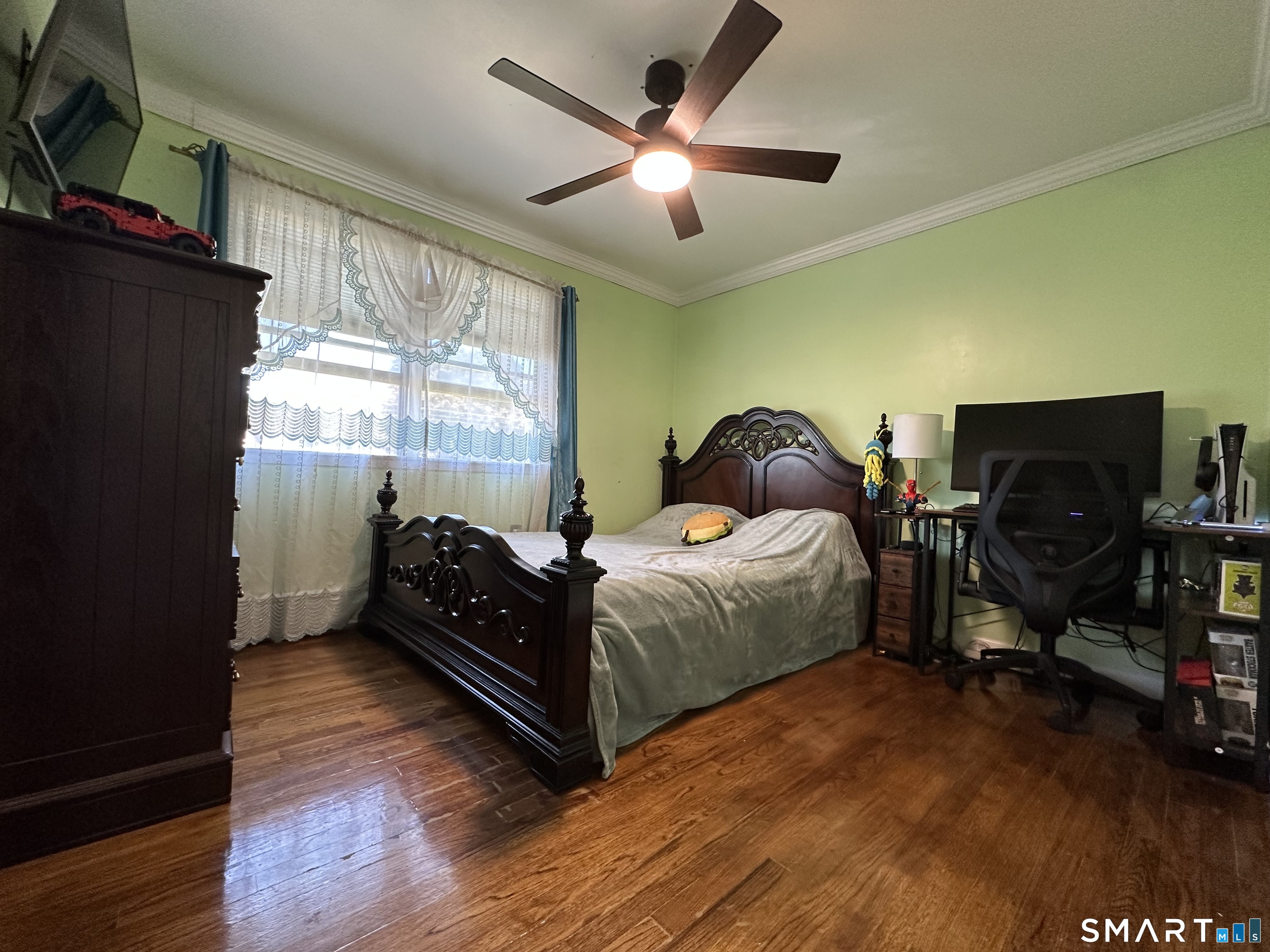 99 Glenwood Drive photo 12