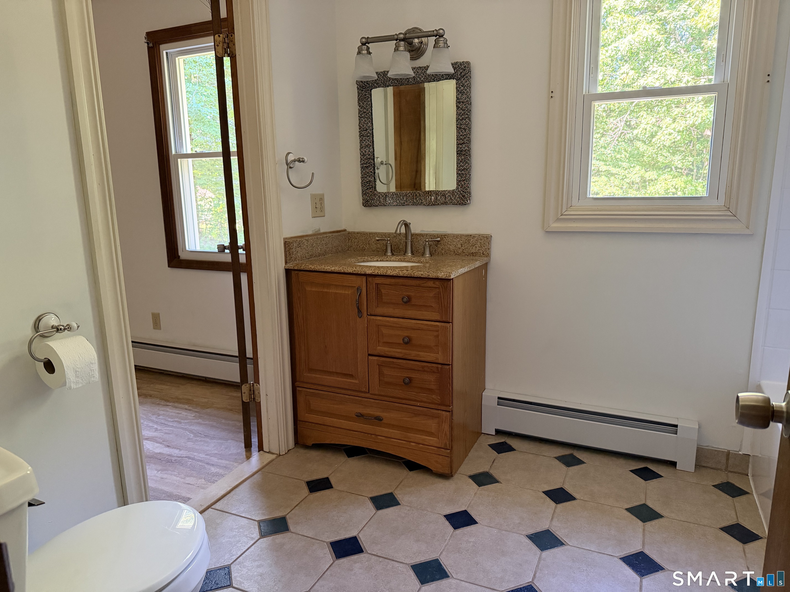 122 Standard Avenue photo 12