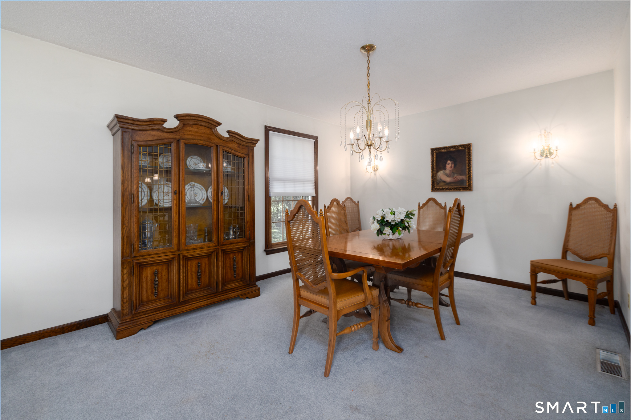 323 Watertown Road photo 12