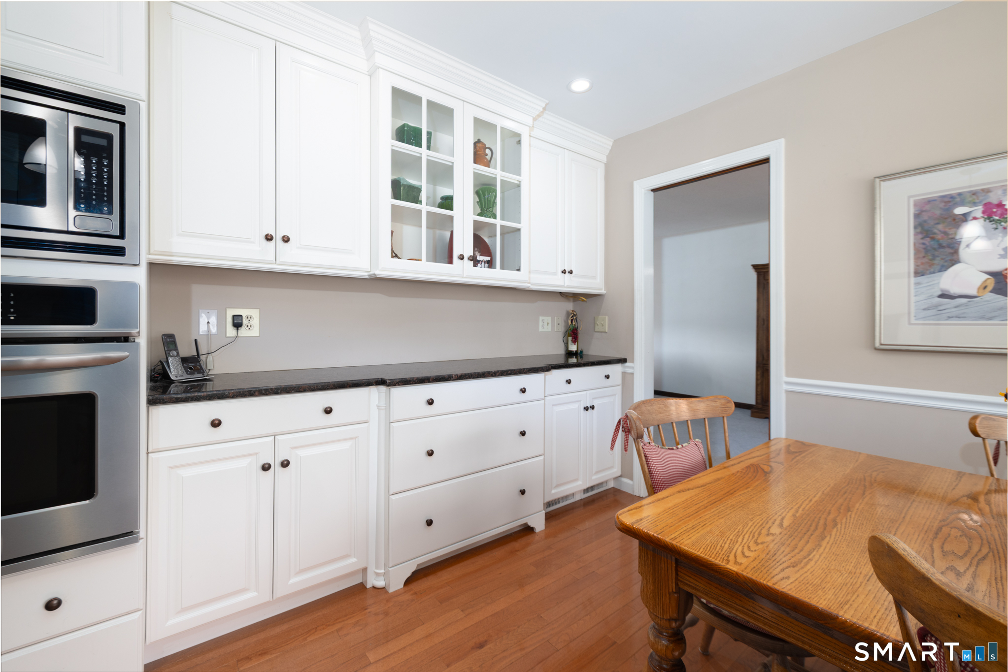 323 Watertown Road photo 10