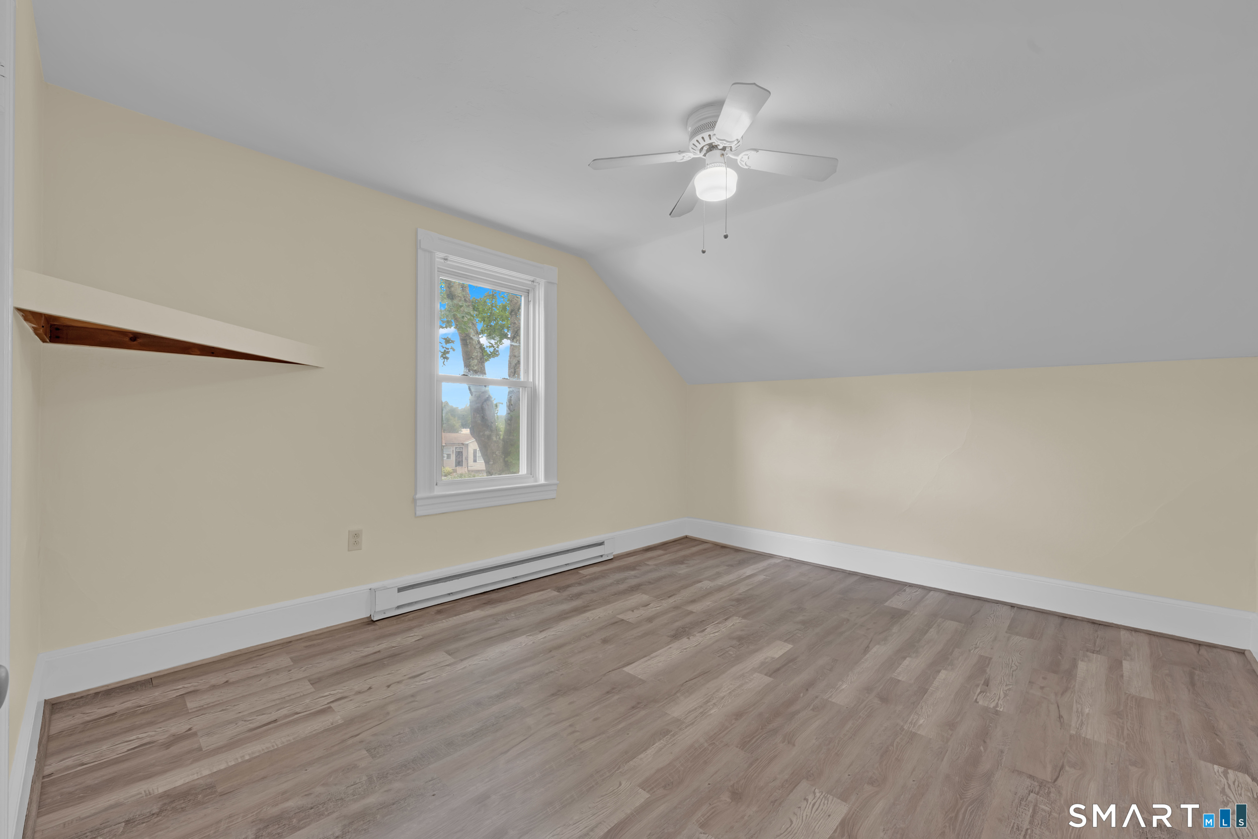 81-83 Community Avenue photo 15