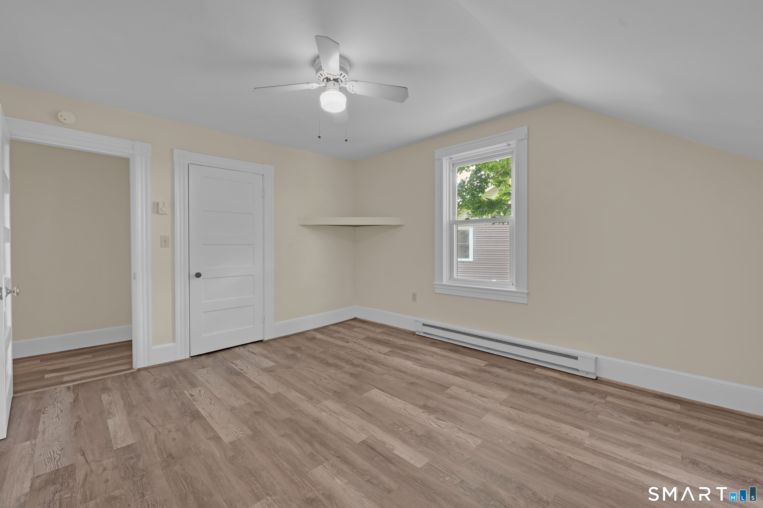 81-83 Community Avenue photo 16