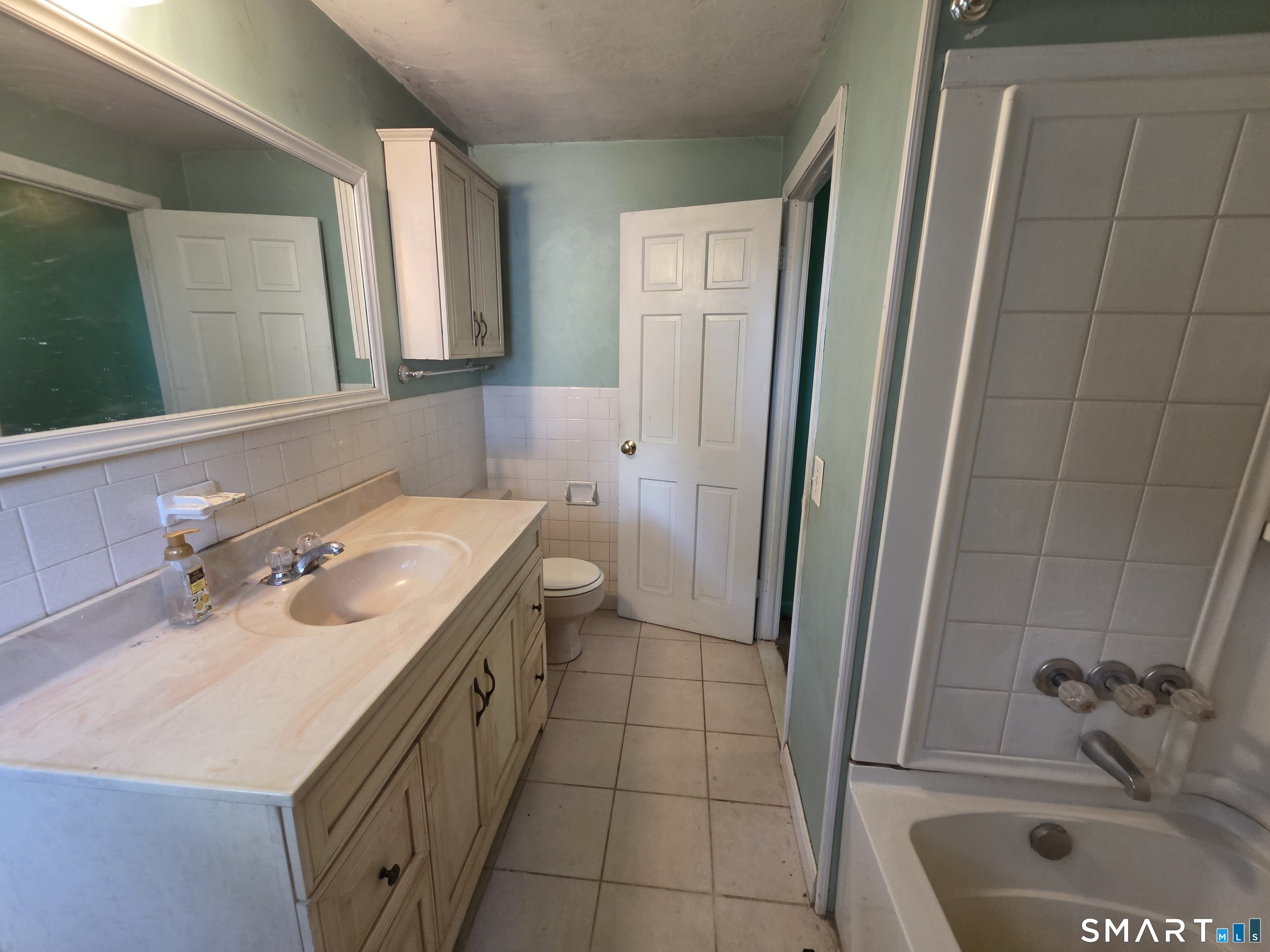 75 Bates Drive photo 16