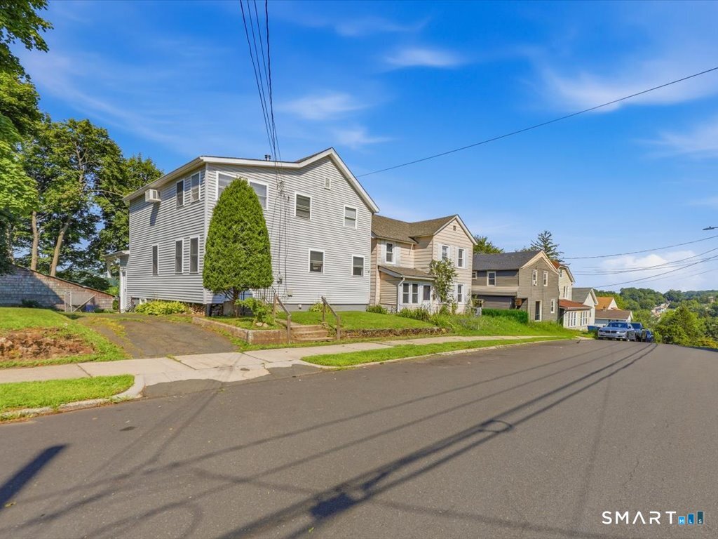 136 Sexton Street photo 4