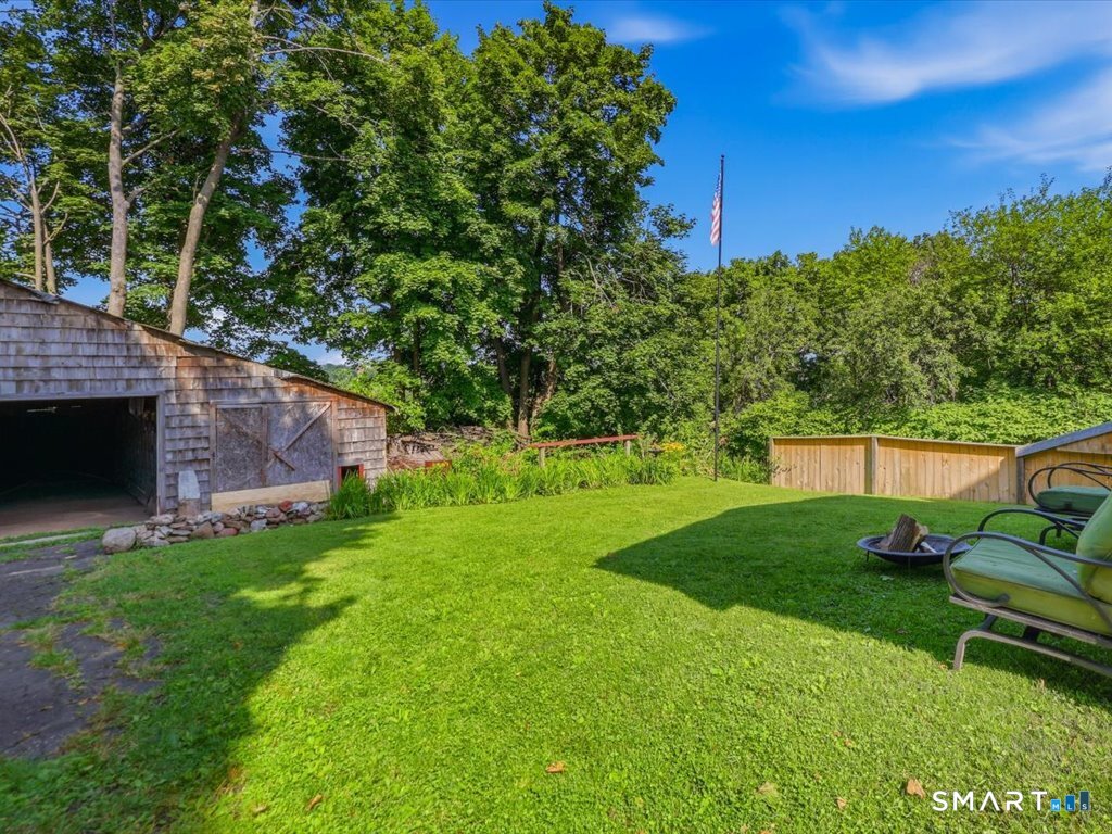 136 Sexton Street photo 29