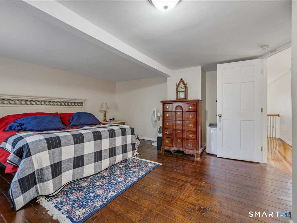 136 Sexton Street photo 24