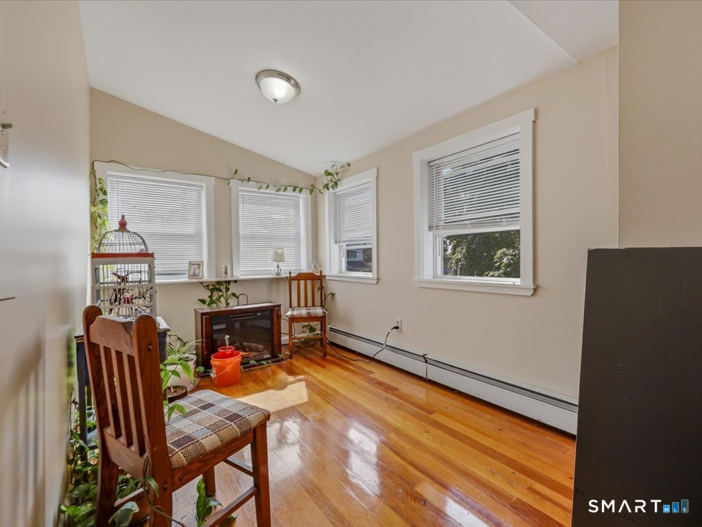 136 Sexton Street photo 20