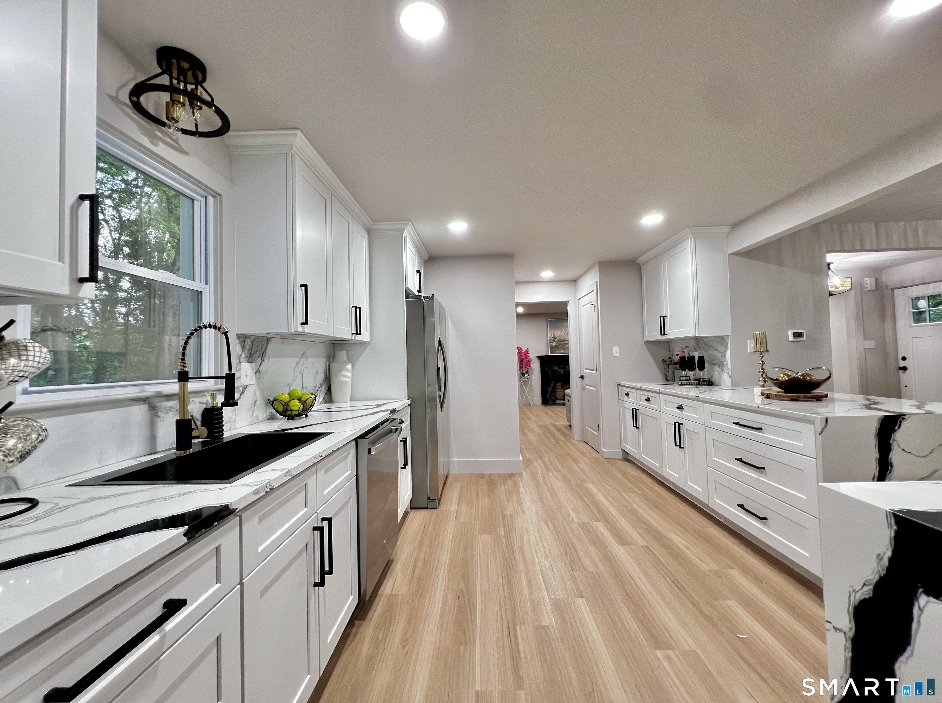5th image of 32 Forest Ct N, Hamden, CT 06518 | MLS# 24196926