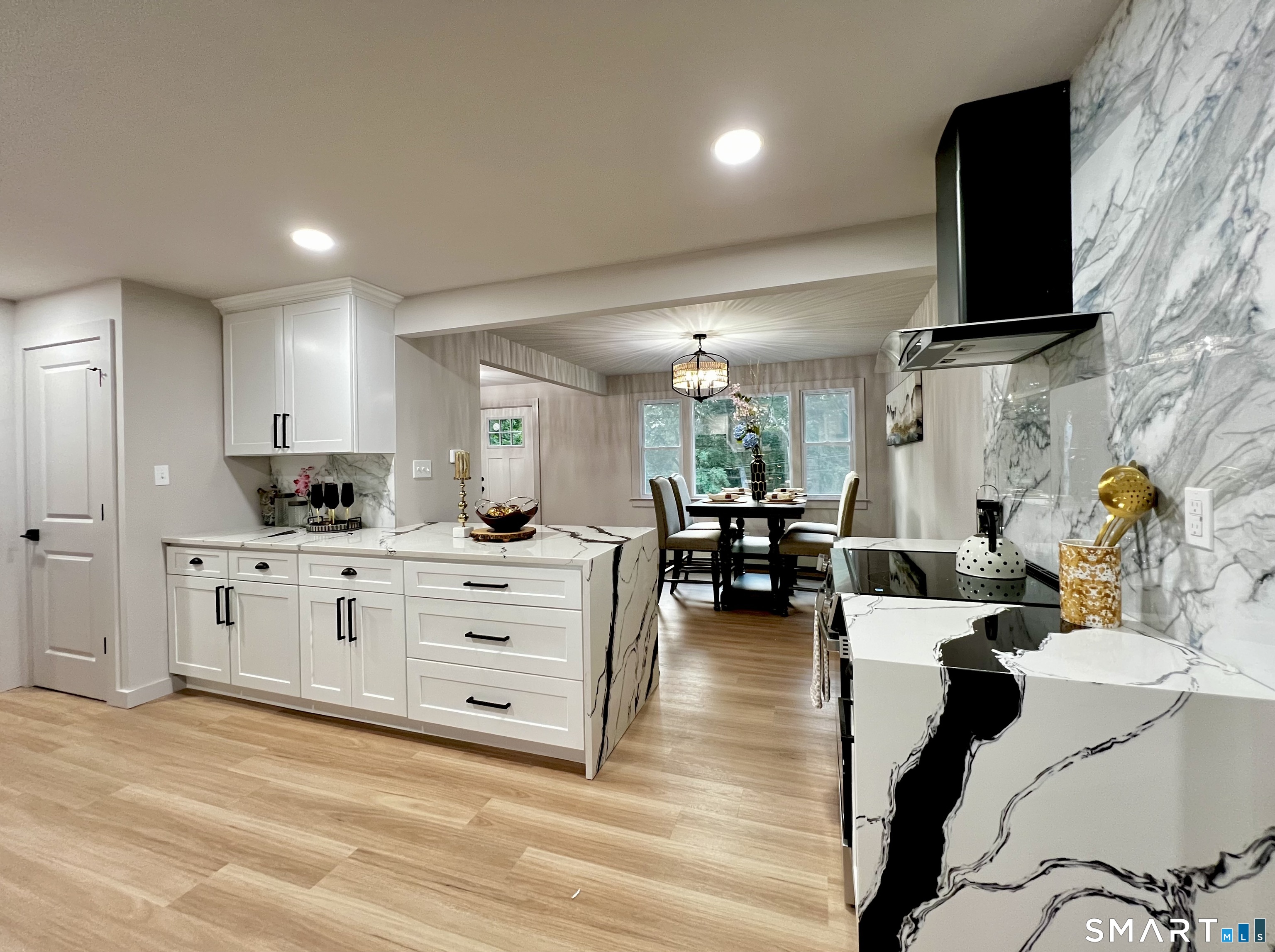 3rd image of 32 Forest Ct N, Hamden, CT 06518 | MLS# 24196926