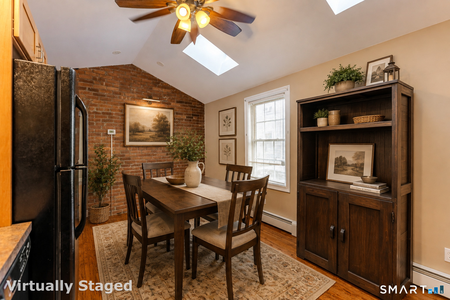 31 Suffield Street photo 6
