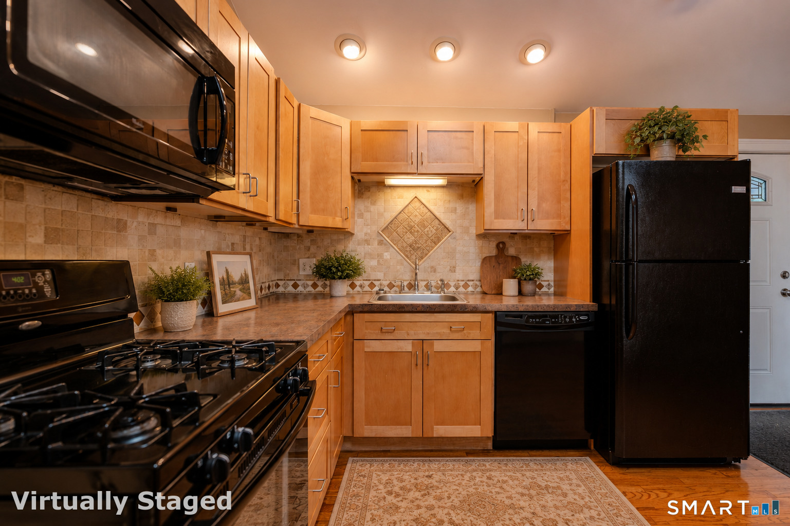 31 Suffield Street photo 2