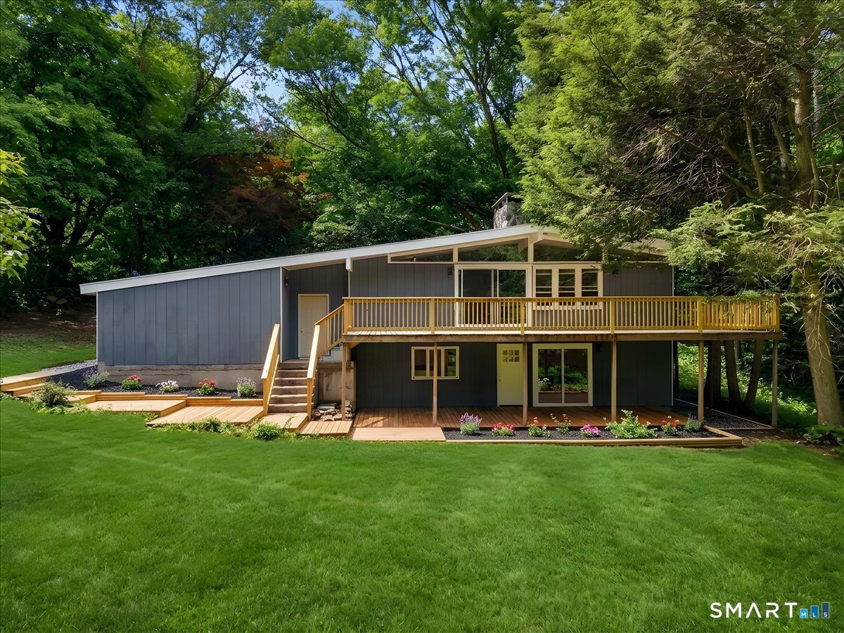 46 Pigeon Swamp Road photo 2