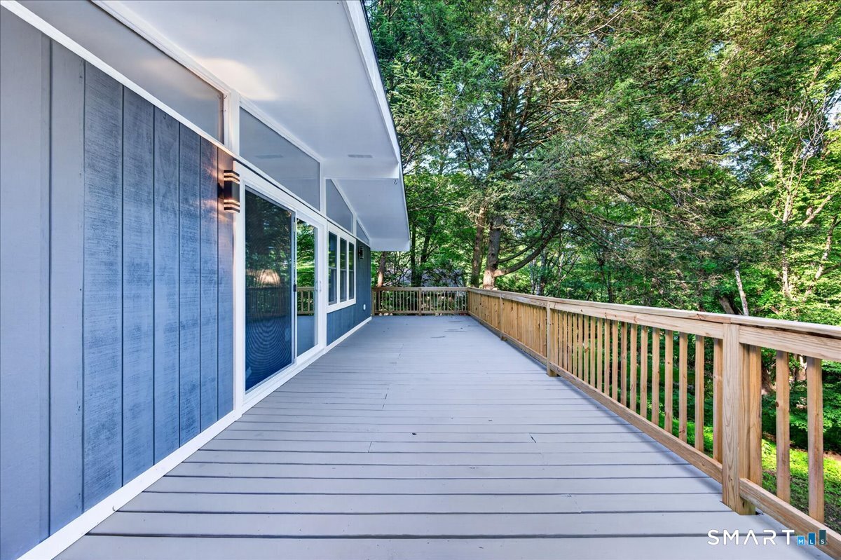 46 Pigeon Swamp Road photo 4