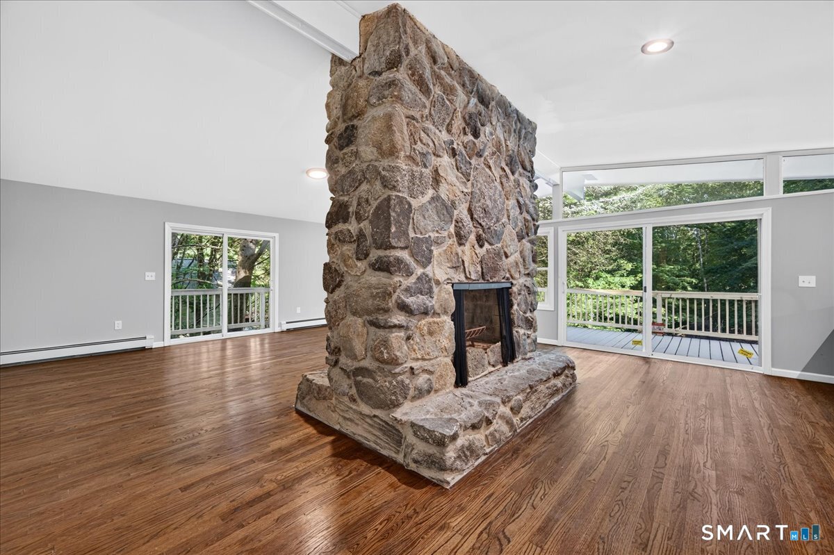 46 Pigeon Swamp Road photo 7