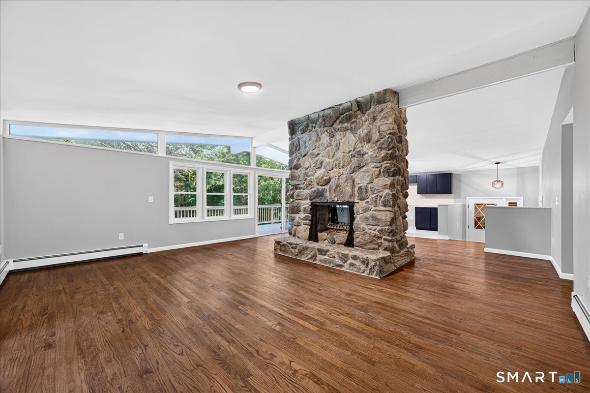 46 Pigeon Swamp Road photo 8