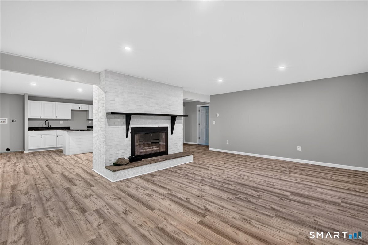 46 Pigeon Swamp Road photo 17