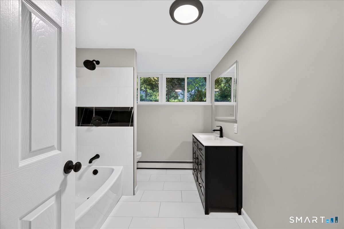 46 Pigeon Swamp Road photo 22