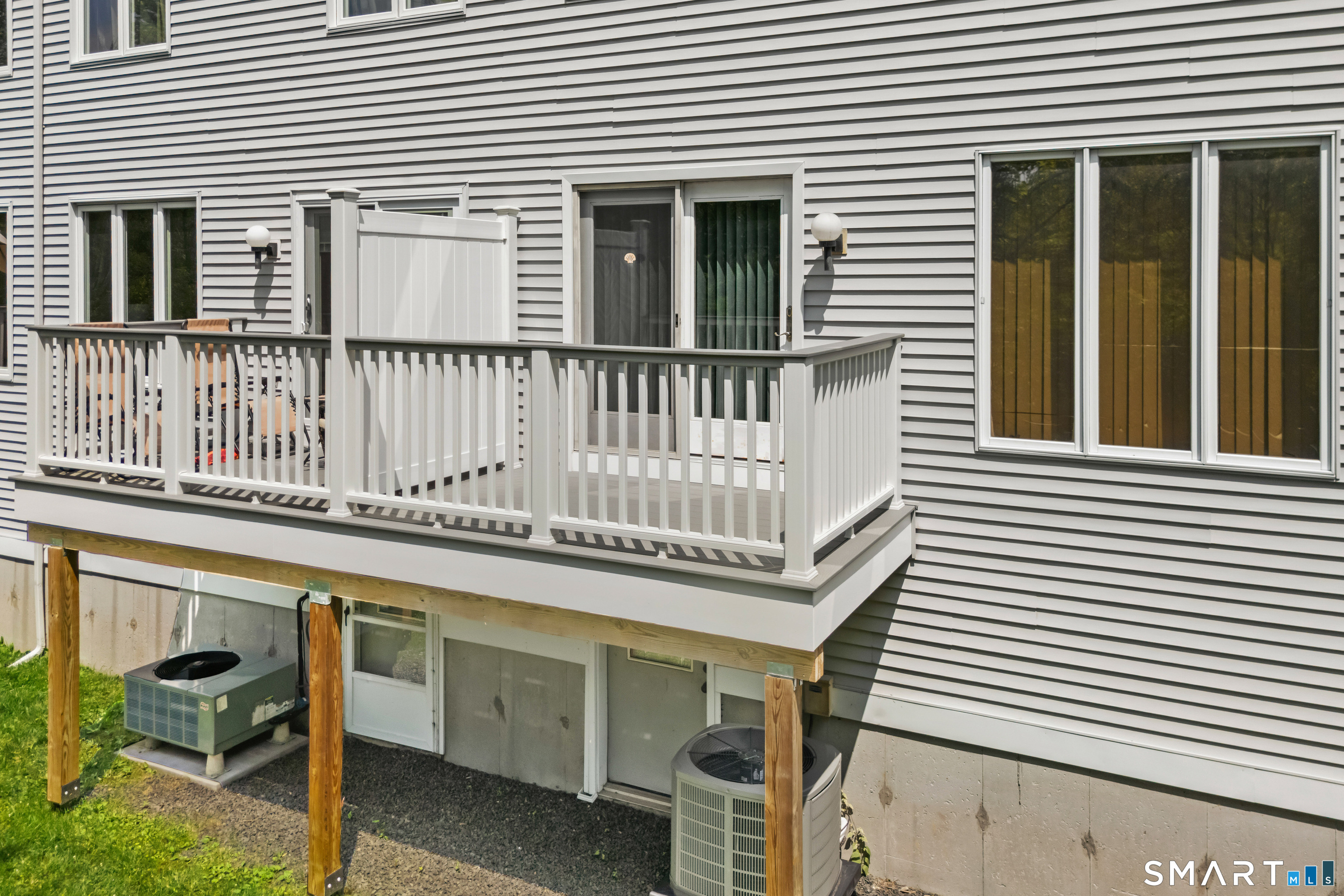 675 Newfield Street  Unit #9 photo 19