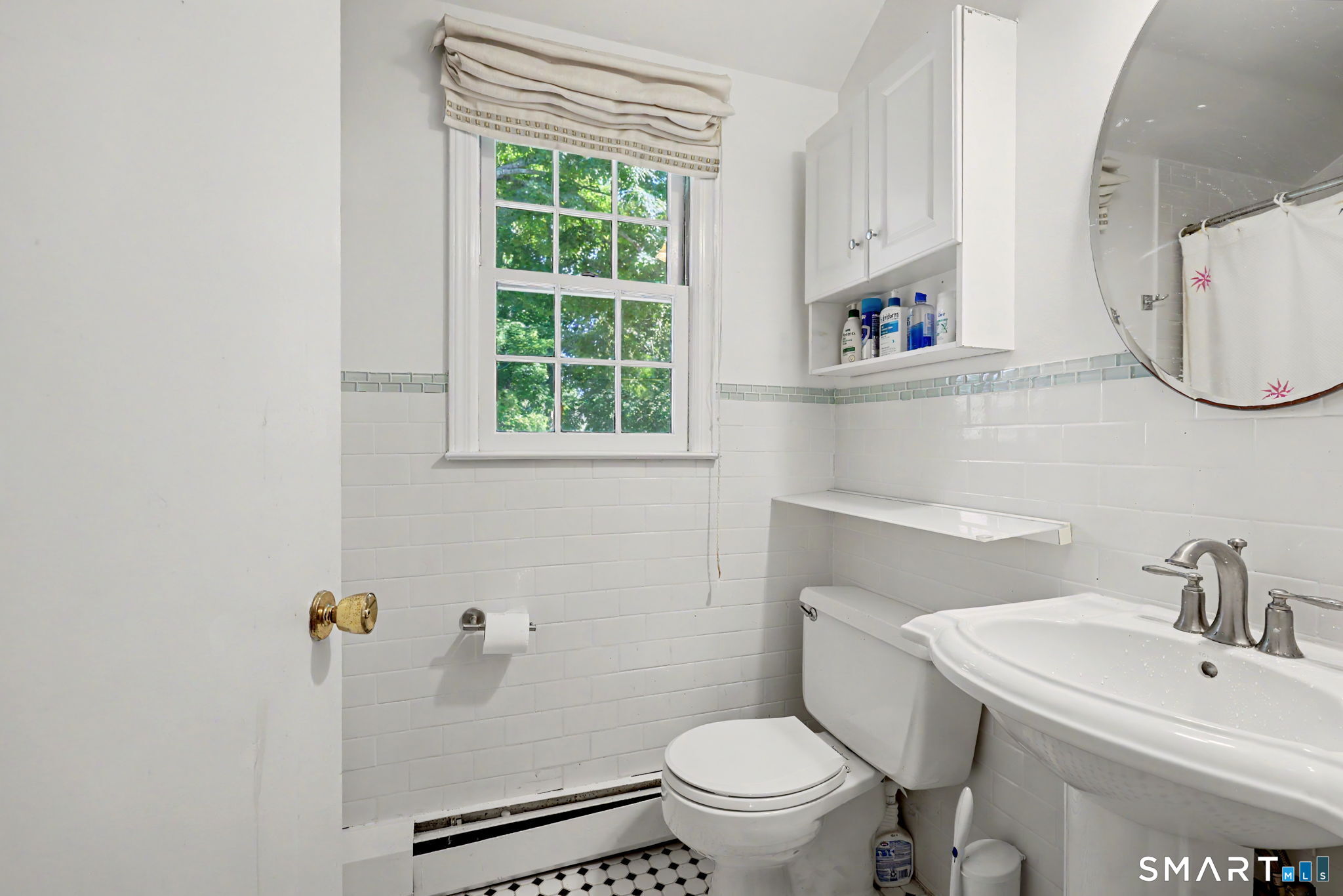 63 Oak Street photo 11