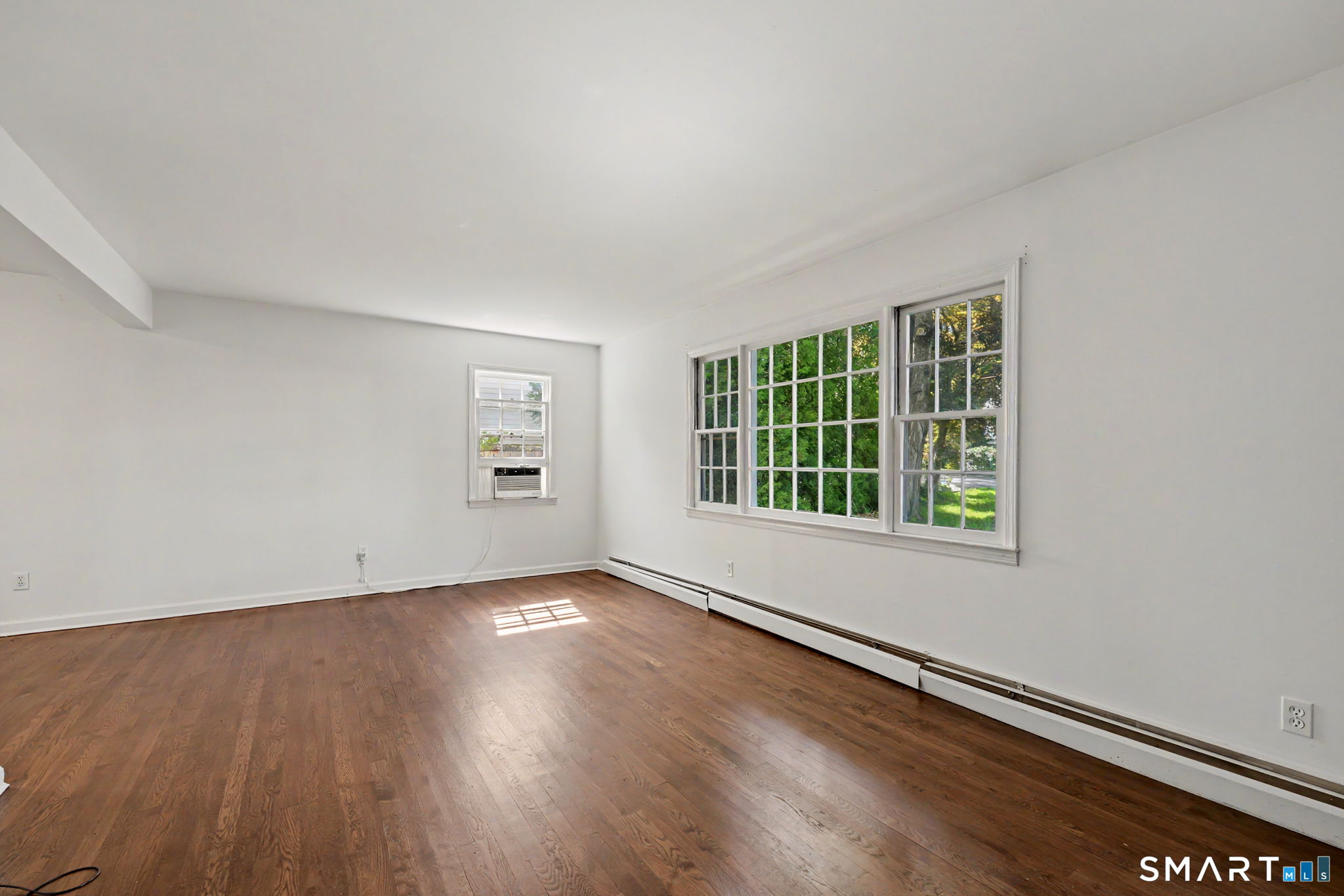 63 Oak Street photo 13