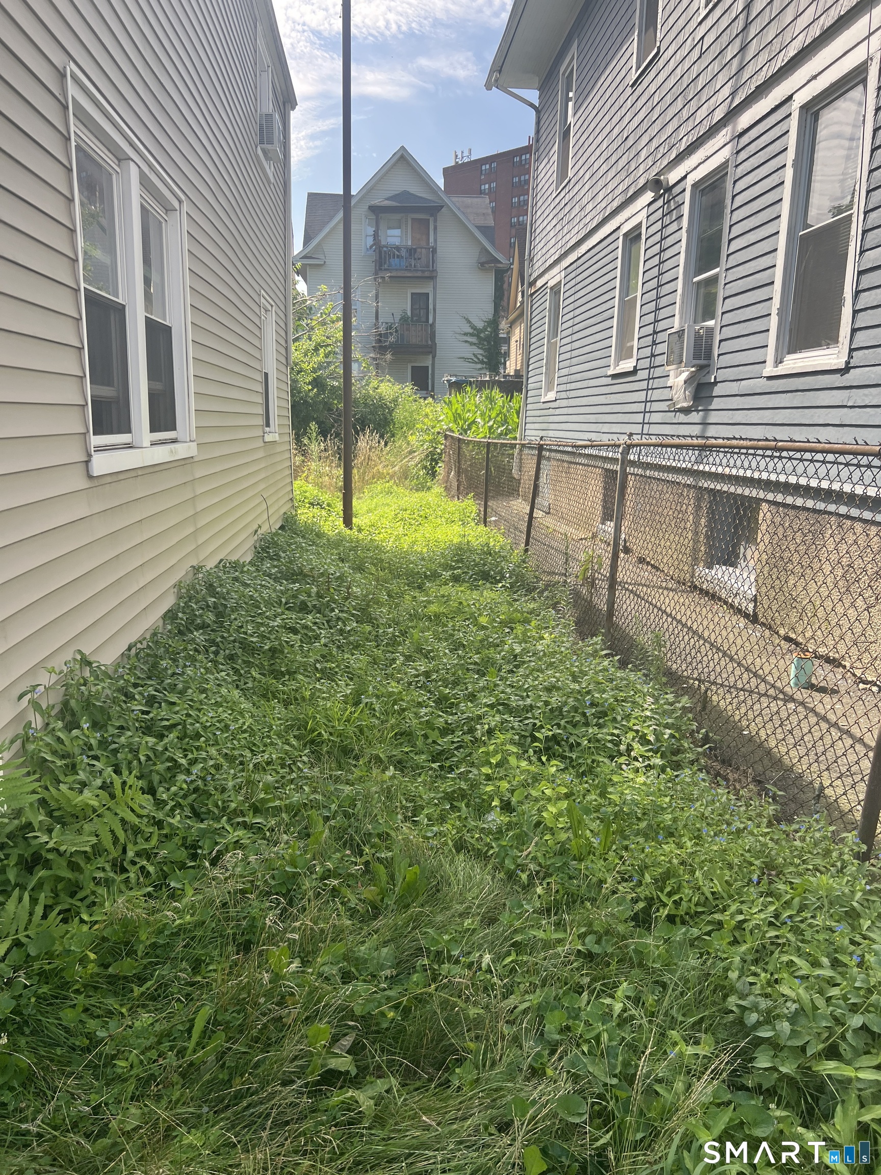 Photo 4 of Single family home for sale at (Undisclosed), Bridgeport, CT 06605 | MLS# 24197013 | Listing updated on 2026-08-09