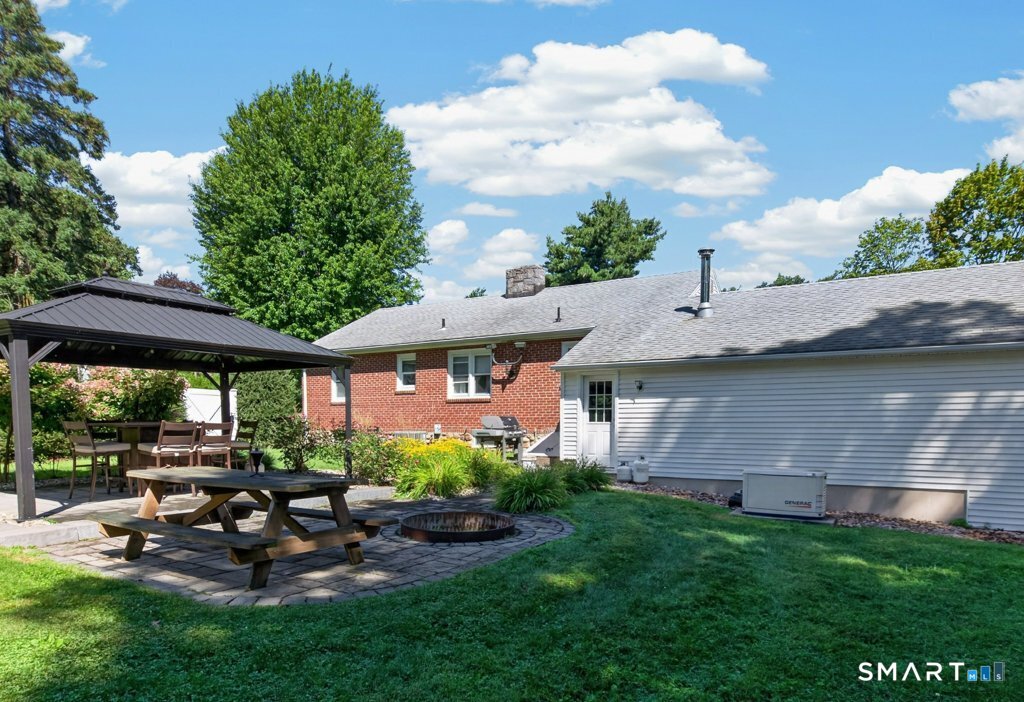 803 Wolcott Street photo 27
