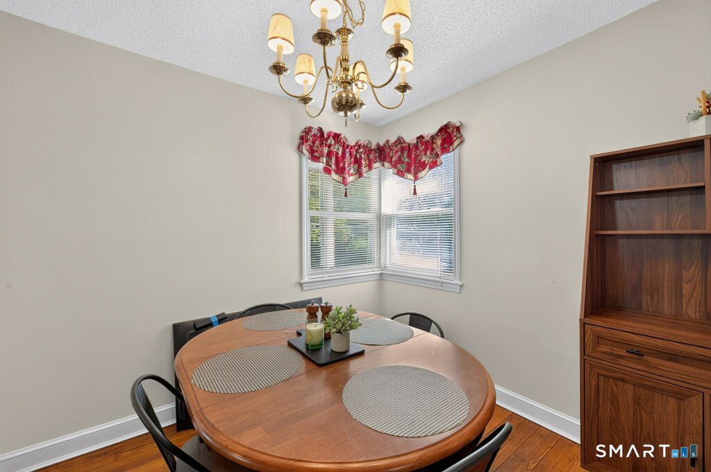803 Wolcott Street photo 8