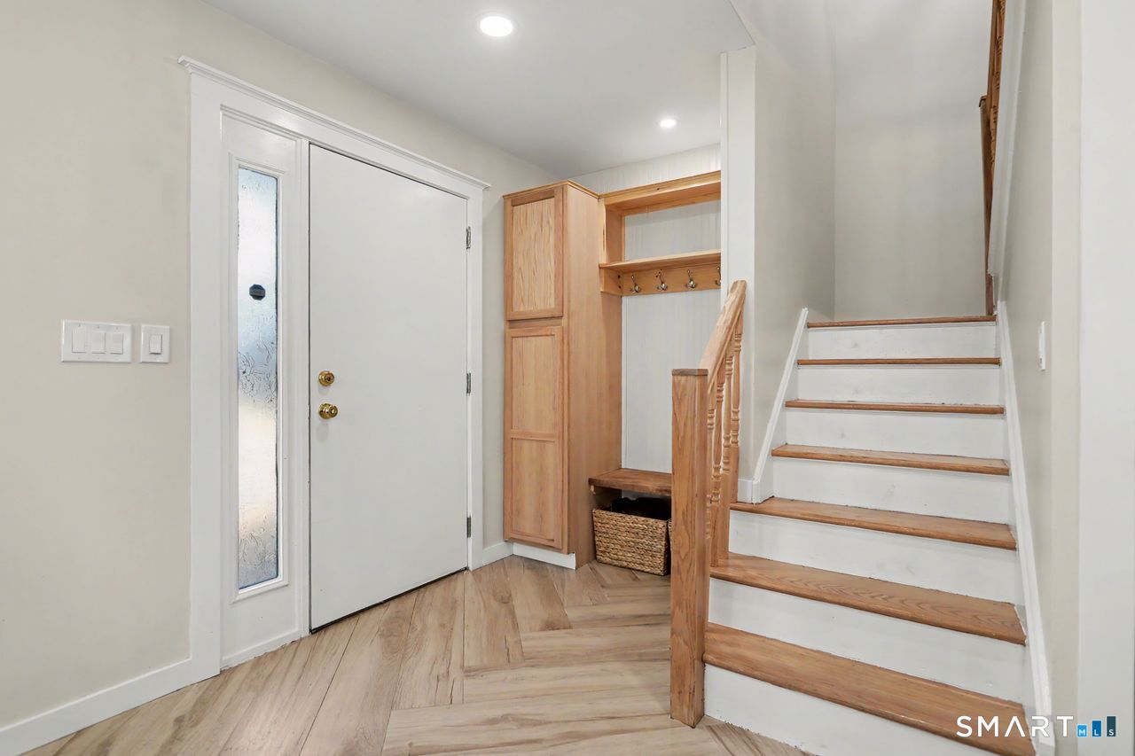 181 West Walk  Unit #181 photo 2
