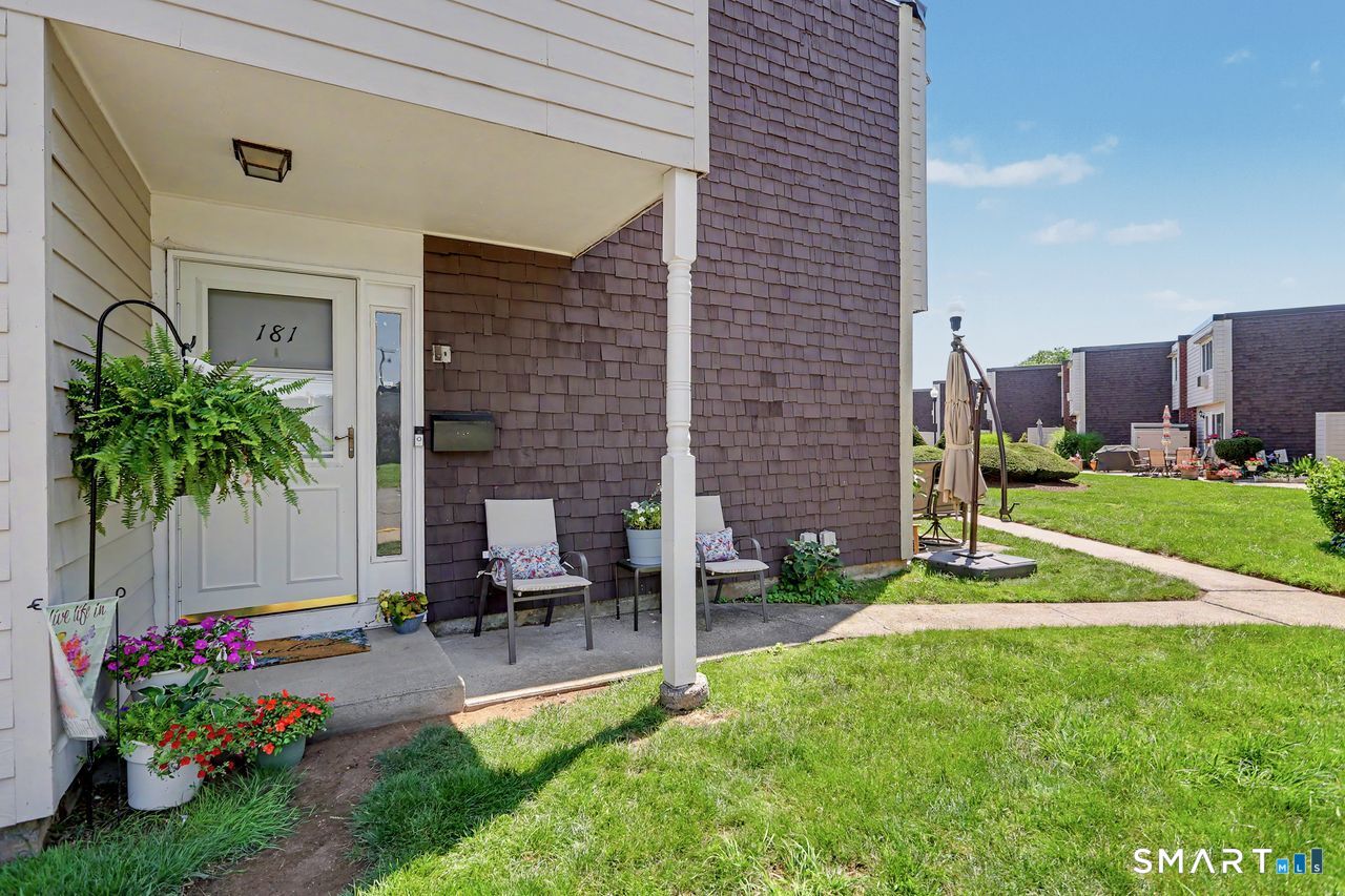 181 West Walk  Unit #181 photo 30