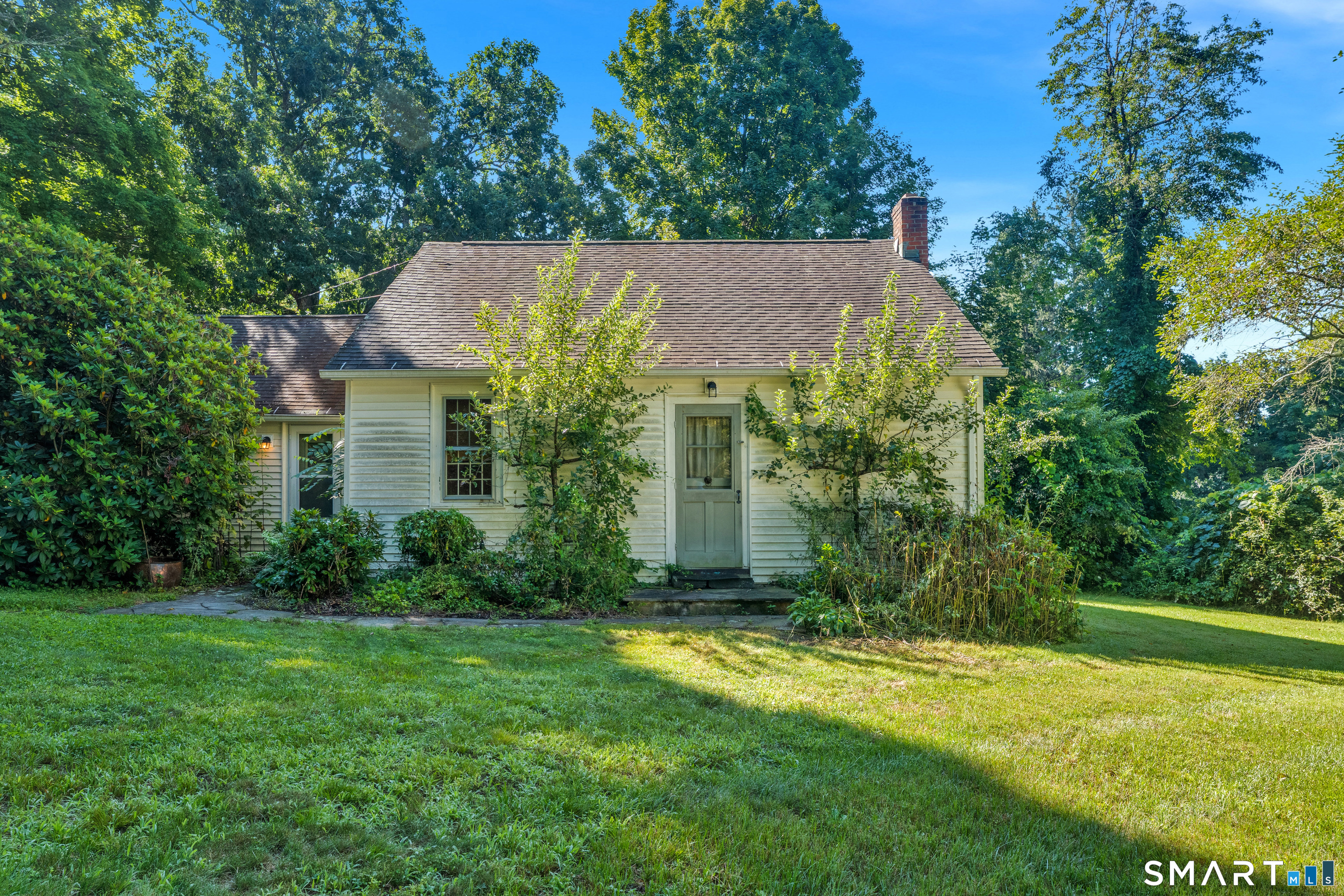 481 Main Street North