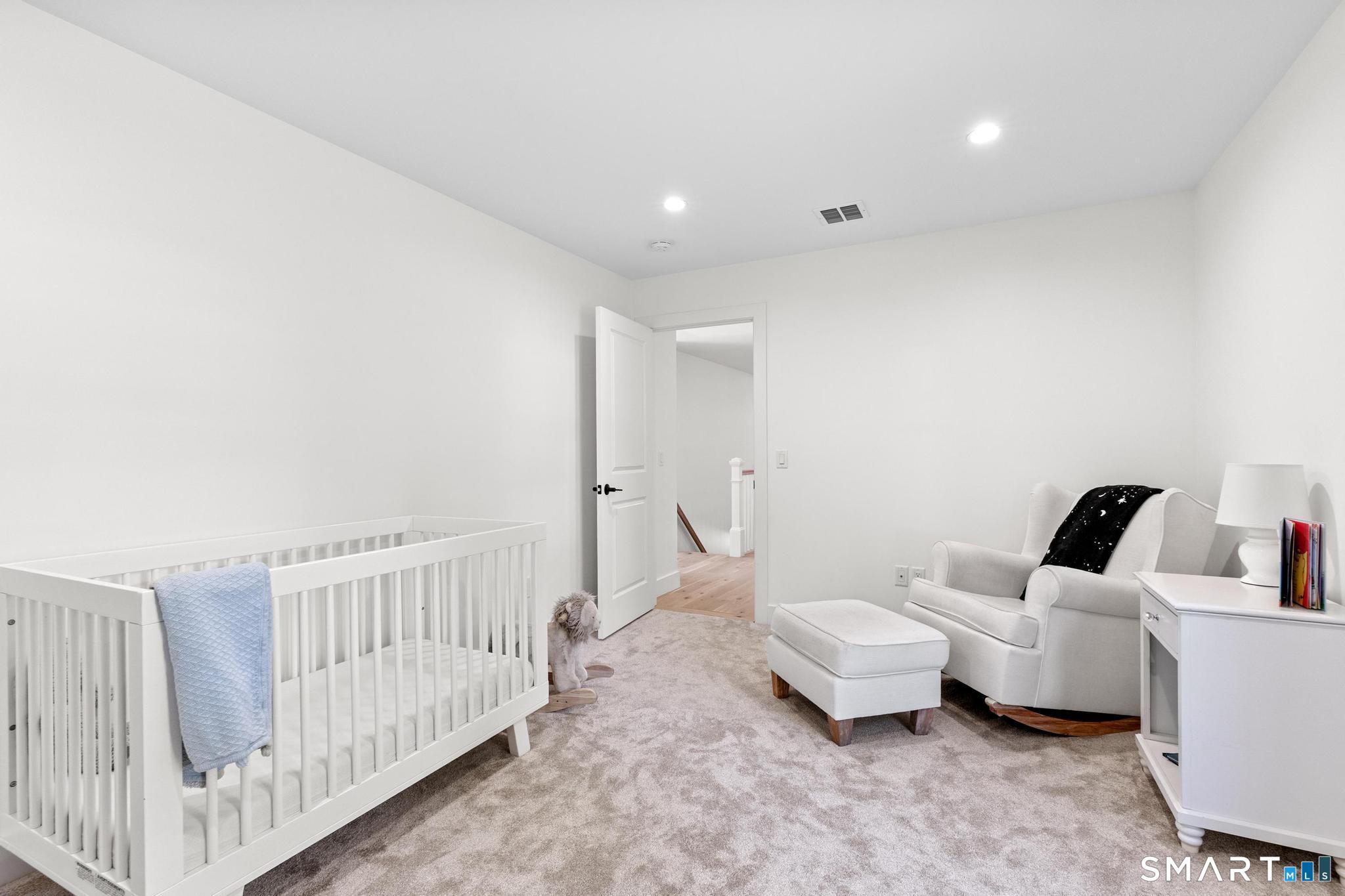 37 Luca Lane photo 20