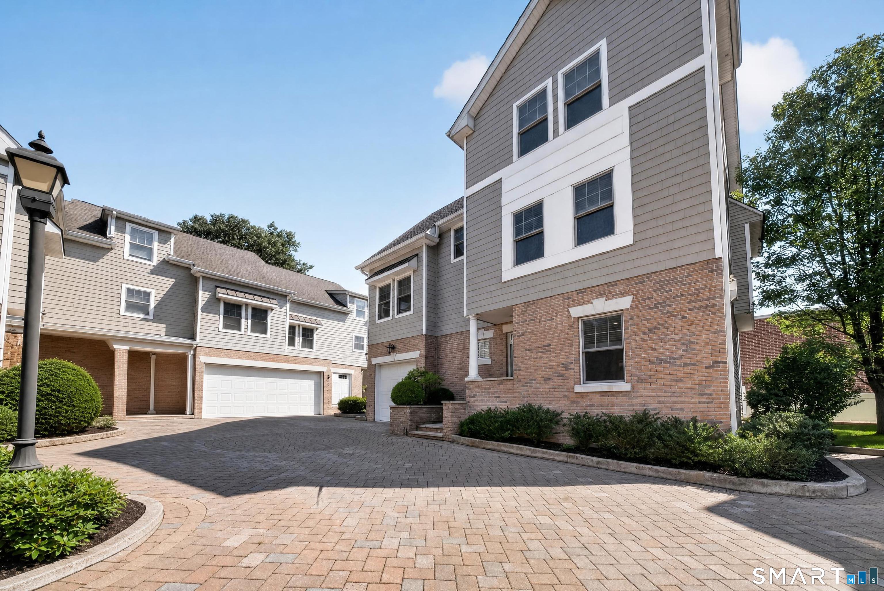 88 Maple Tree Avenue, Stamford, Connecticut photo 2