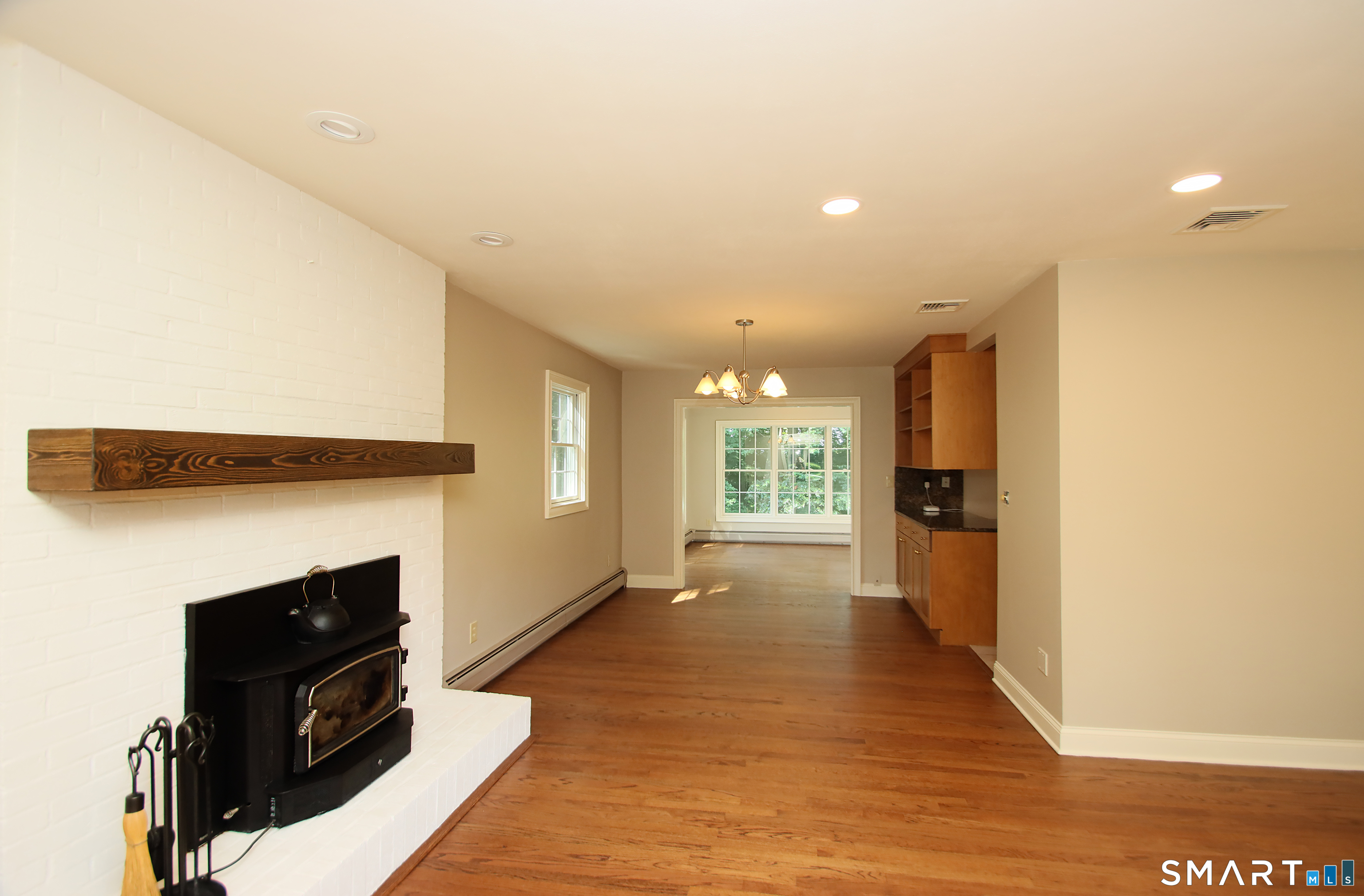 325 Manley Heights Road photo 5